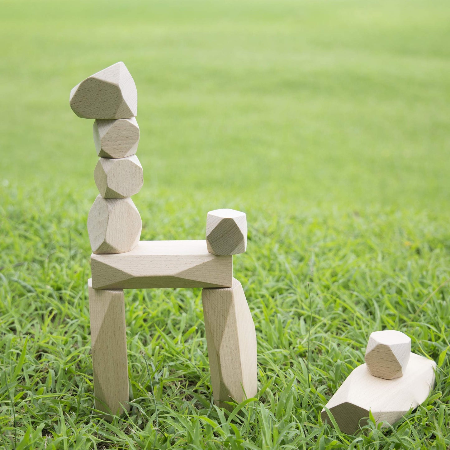 Guidecraft Wood Stackers - Standing Stones: 20 Natural Building Blocks Set for Kids, Educational Learning Toy
