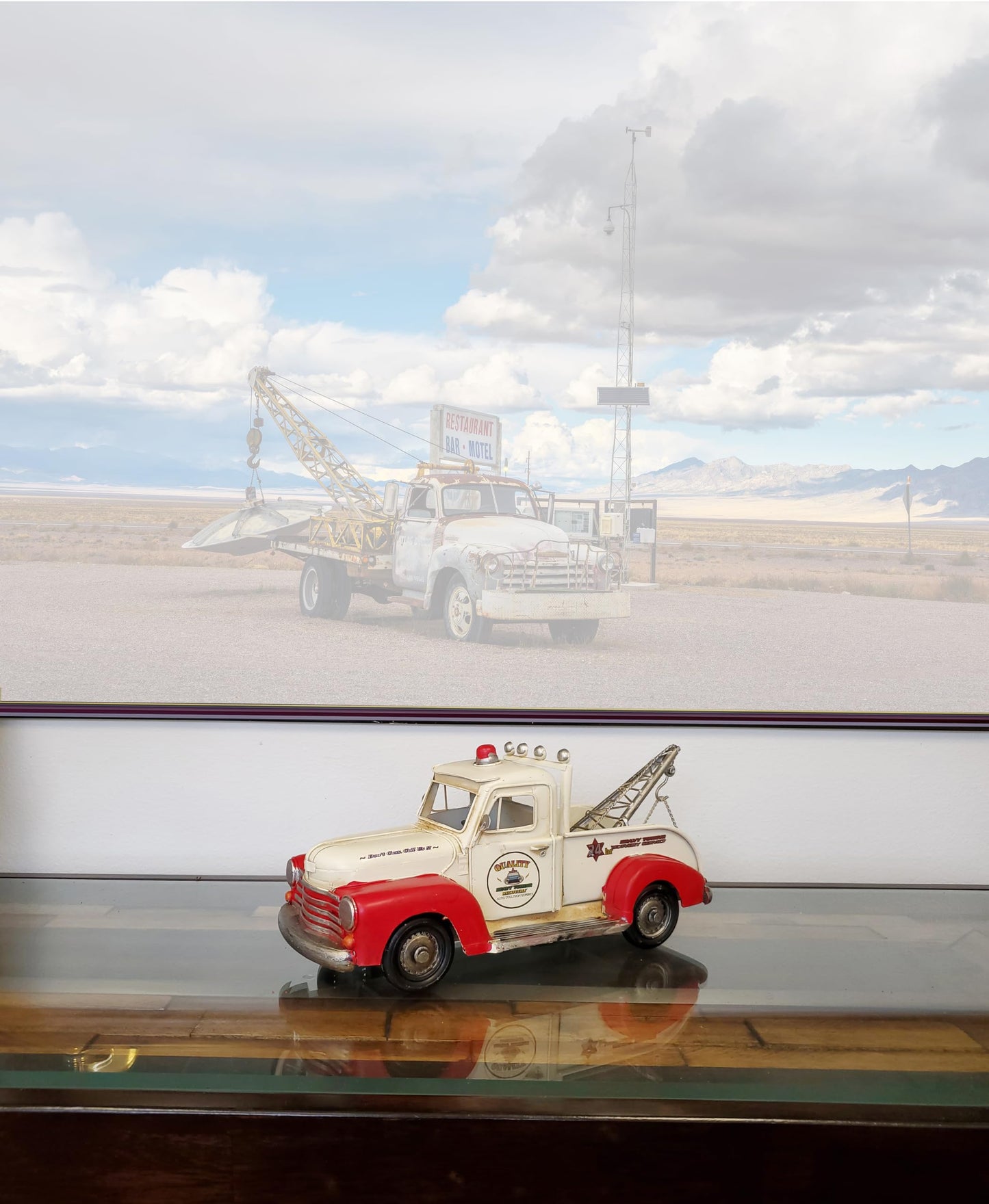Old Modern Handicrafts Metal Handmade Classic Tow Truck