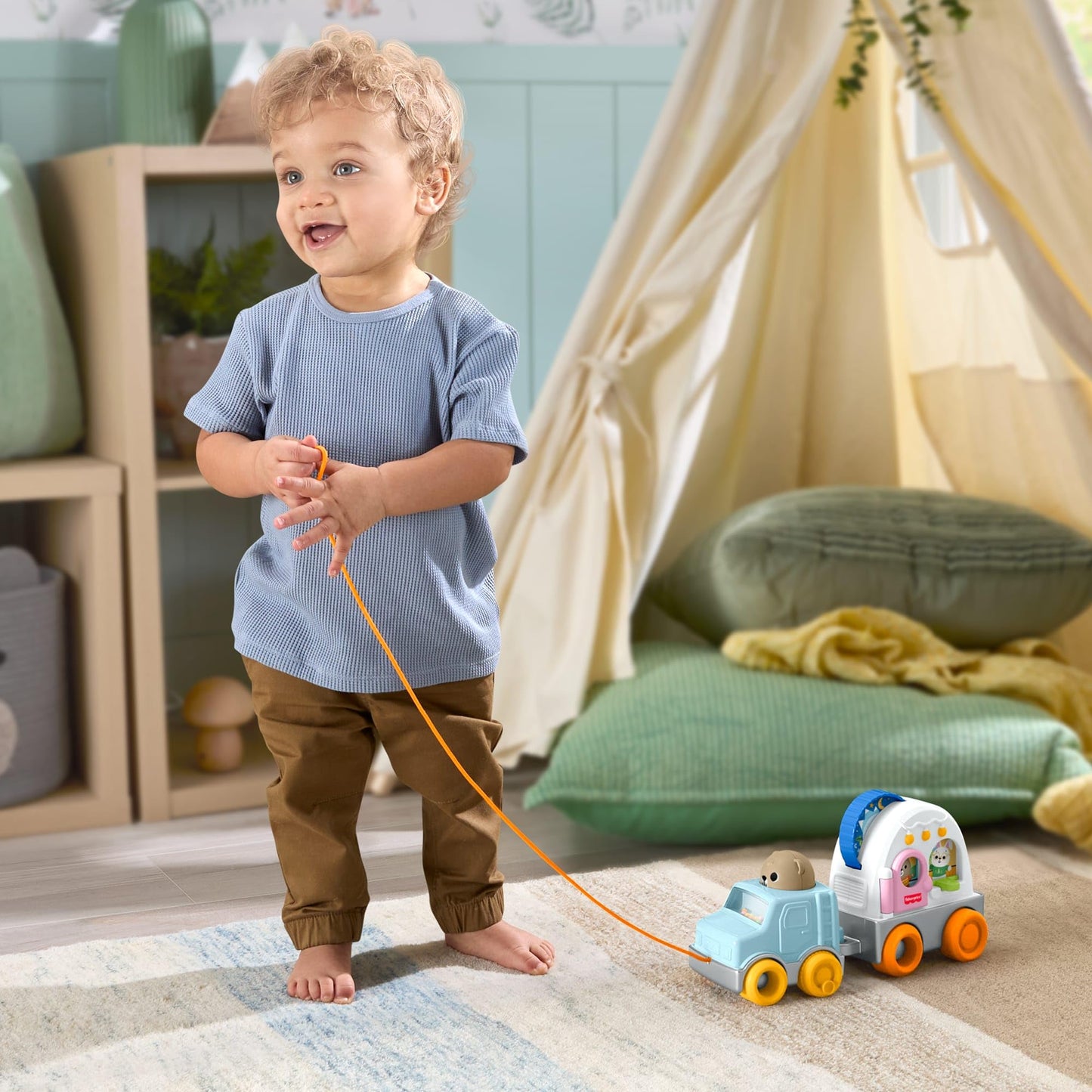 Fisher-Price Campervan Pulling The Forest of Friendship, with Sensory Activities for Children from 1 year, JKD52