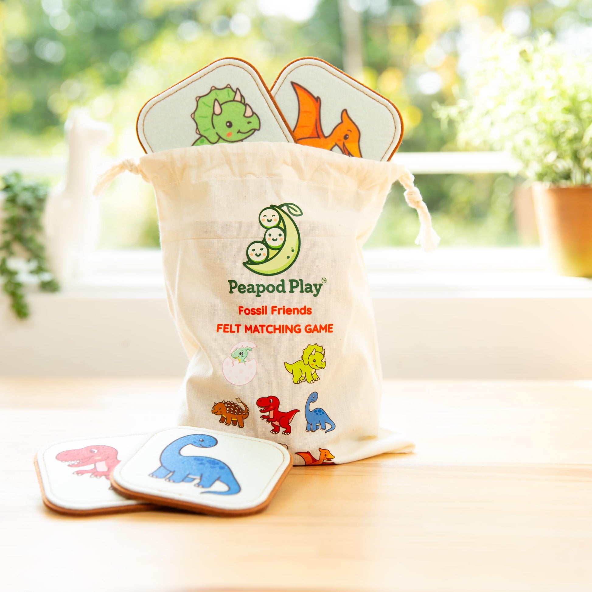 Peapod Play Felt Dinosaur Matching Game for Toddlers - Dino Memory Game & Flash Cards - Soft and Safe for Ages 1+ - Montessori Preschool Learning