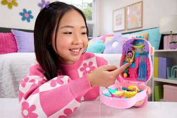 Polly Pocket Dolls and Playset, Pineapple Monkey Compact, Travel Toy with 1 Micro Doll, Pet, Hammock, Fruit Themed Accessories