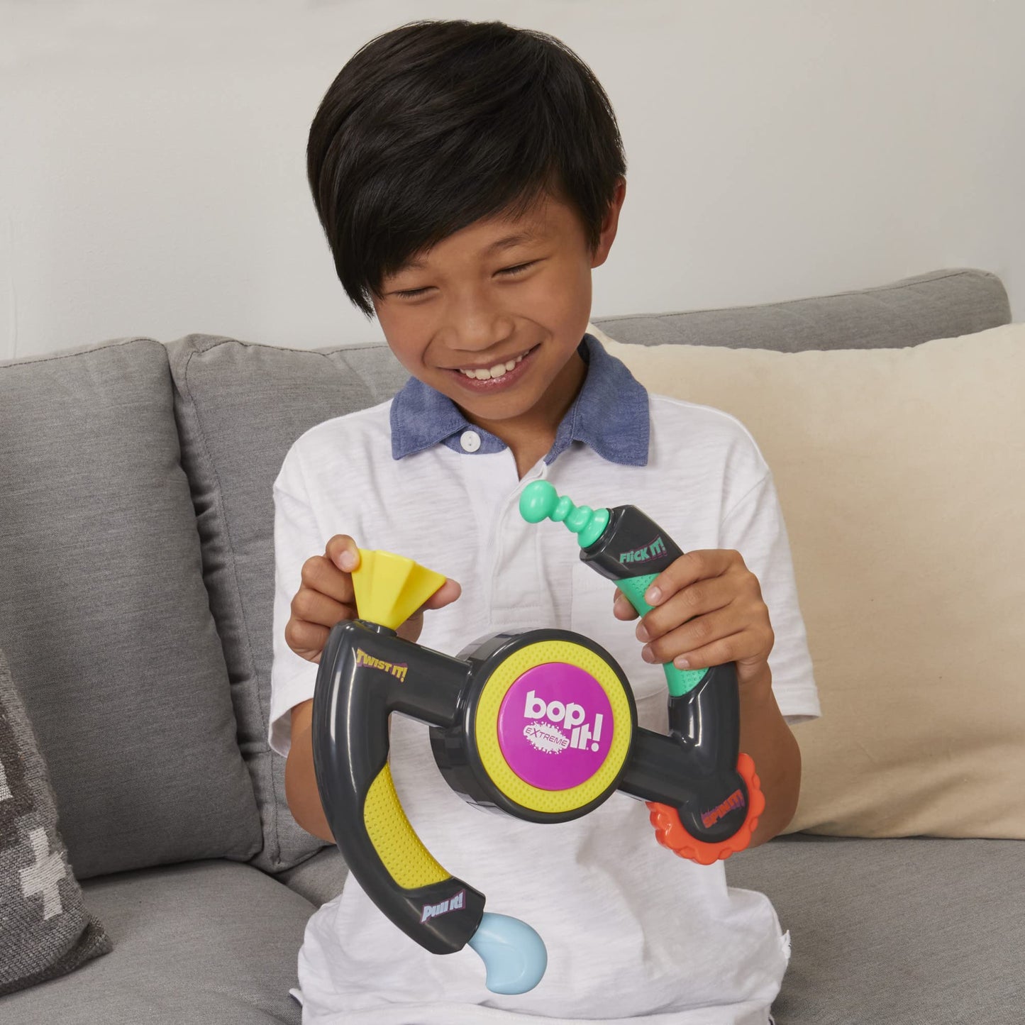 Hasbro Gaming Bop It Extreme Electronic Game for 1 or More Players, Fun Party Interactive Game for Kids Ages 8+, 4 Modes Including One-On-One Mode