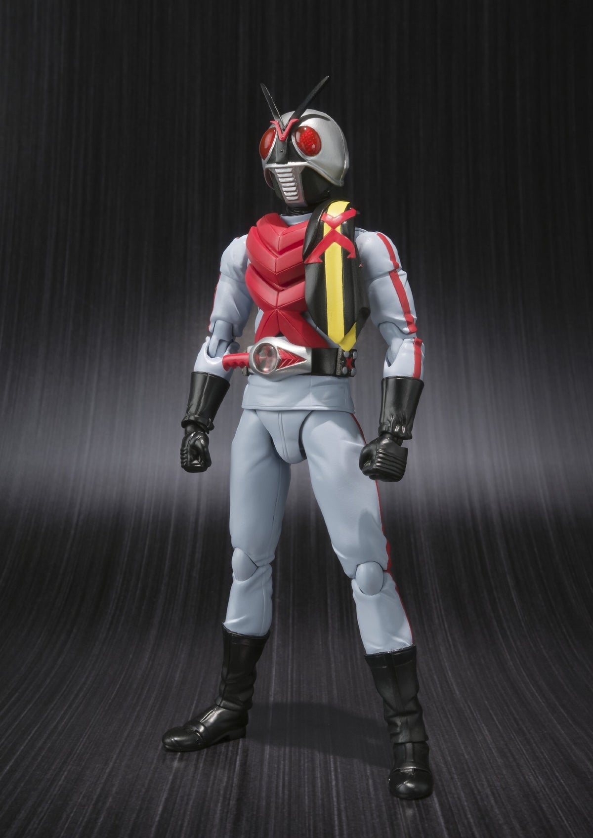 TAMASHII NATIONS Bandai S.H.Figuarts Masked Rider X Action Figure