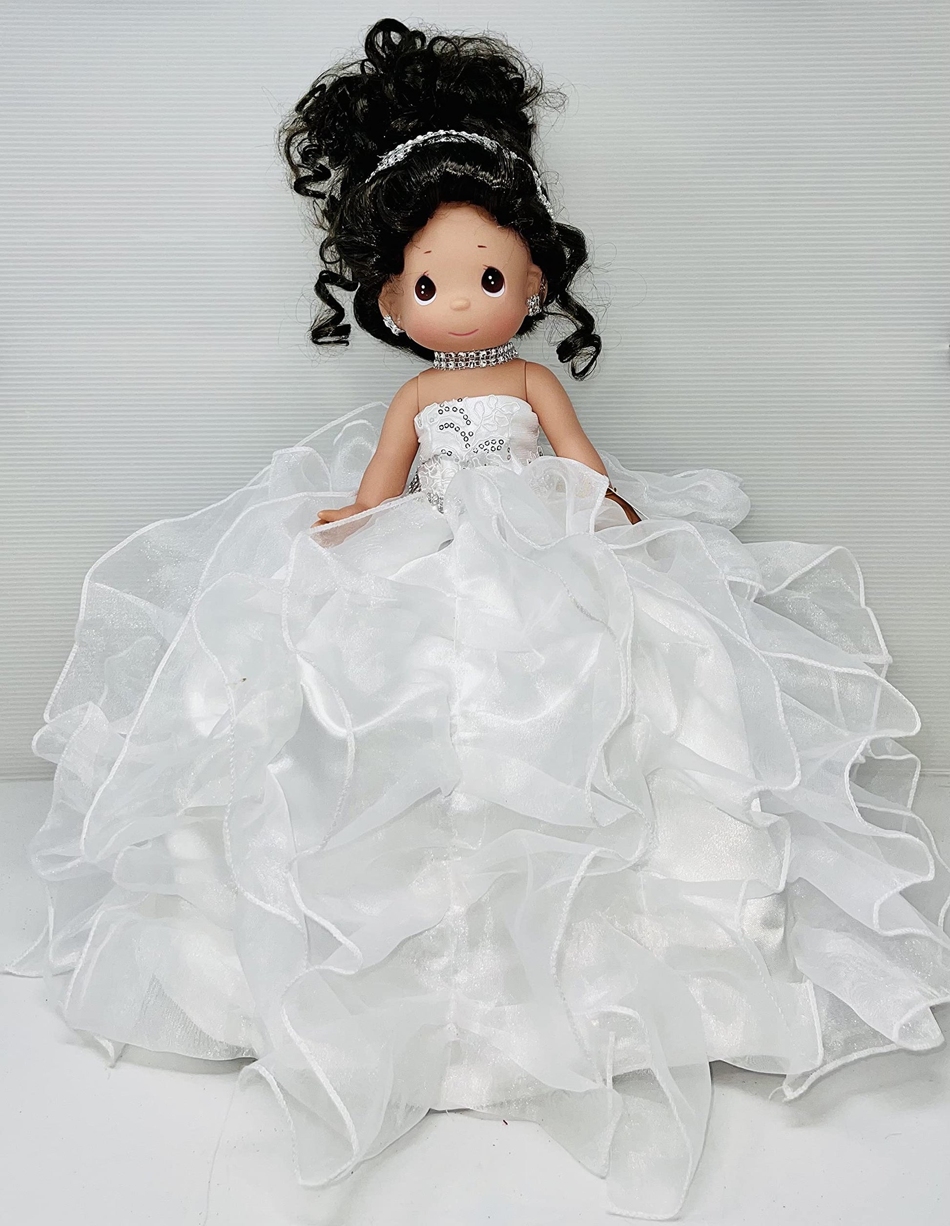 KINNEX COLLECTIONS SINCE 1997 17" Quinceañera Centerpiece Doll - Ruffled Gown, Mis Quince Años Table Decoration & Keepsake ARC8421-1R (White)