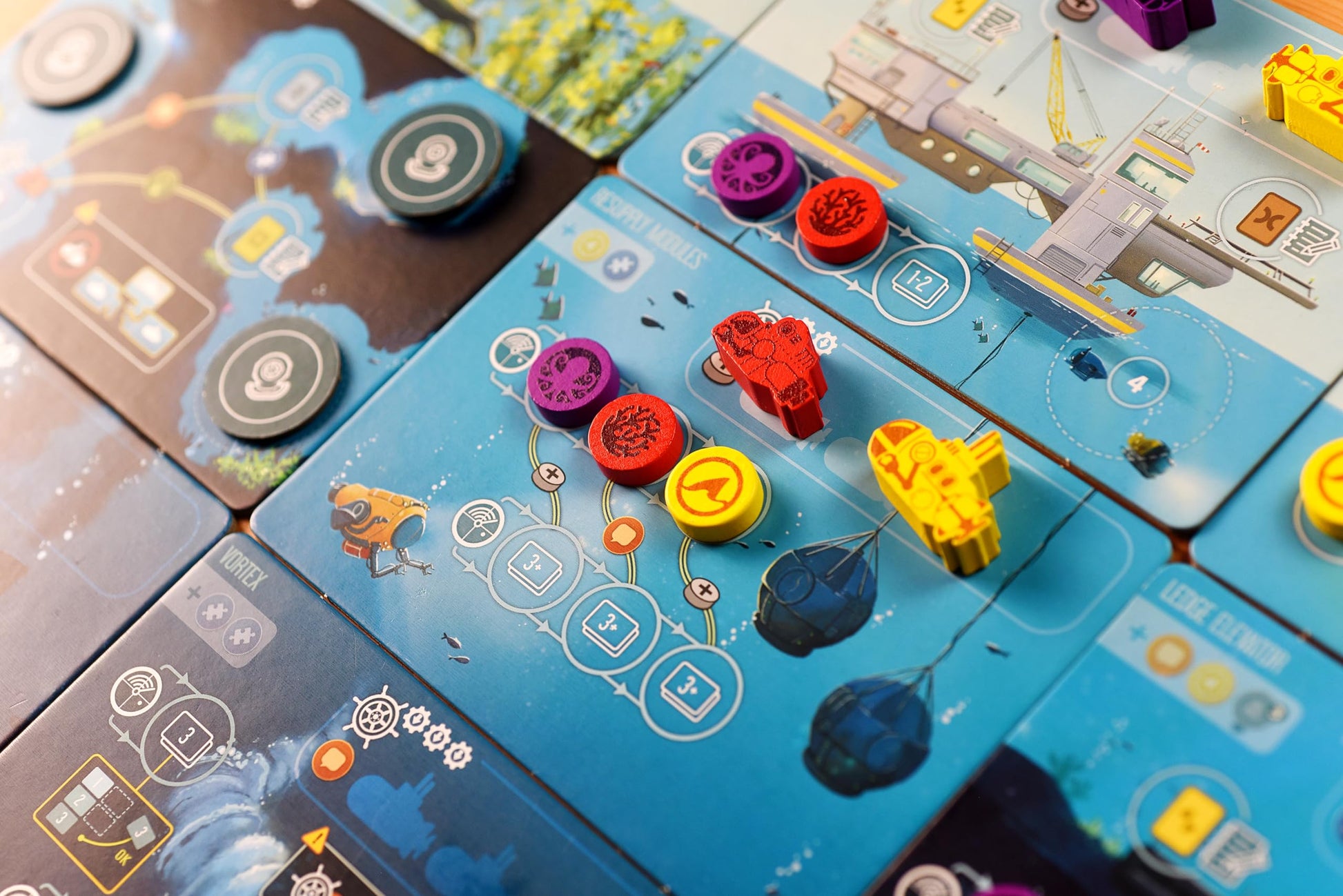 Endeavor: Deep Sea by Burnt Island Games & Grand Gamers Guild | Underwater Exploration with Resource Management and Solo Mode | Mid-Weight Euro