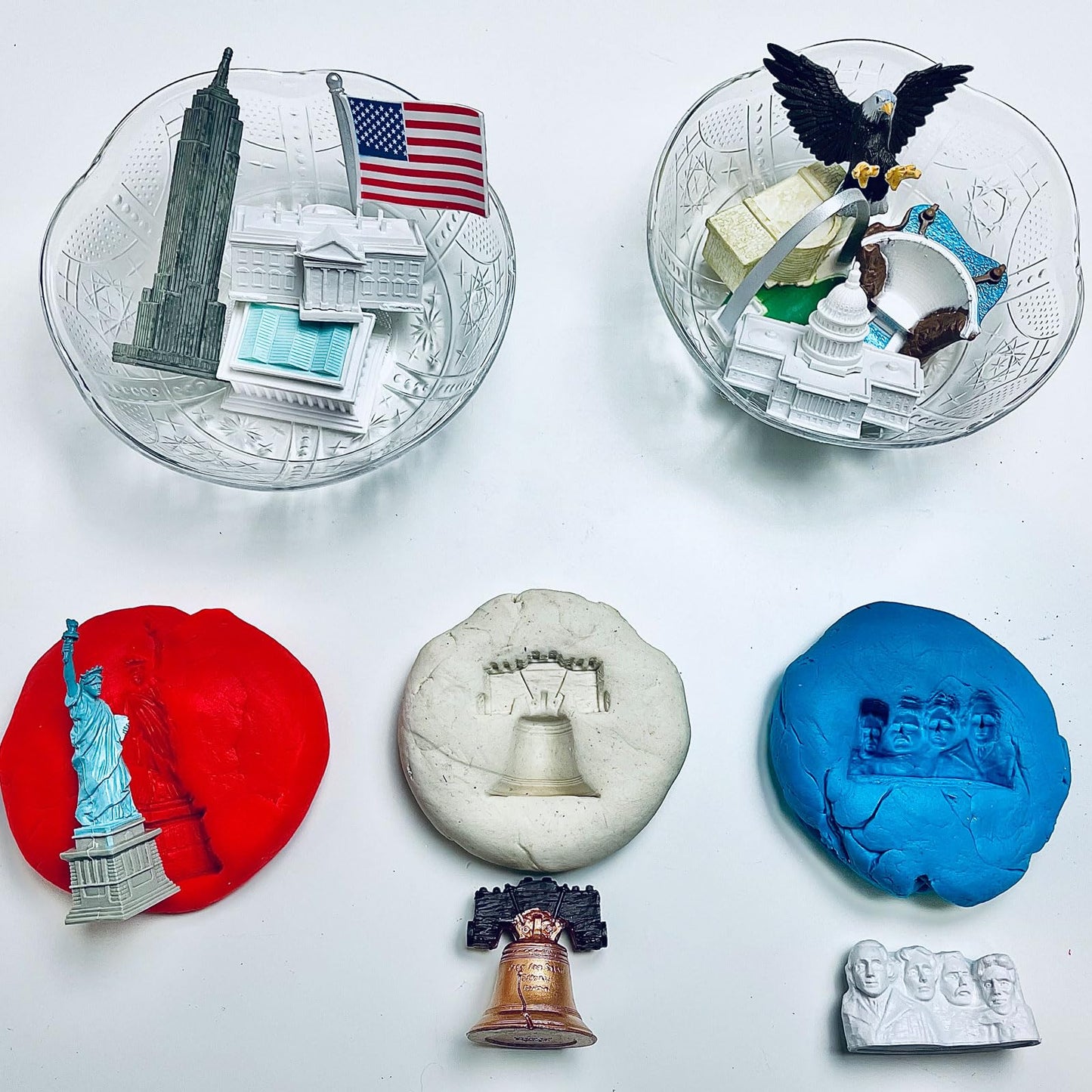 Safari Ltd. USA Super Toob - Toy Figures of Lincoln Memorial, Hoover Dam, Liberty Bell, Alamo, Mt. Rushmore, Statue of Liberty, Capital, White House