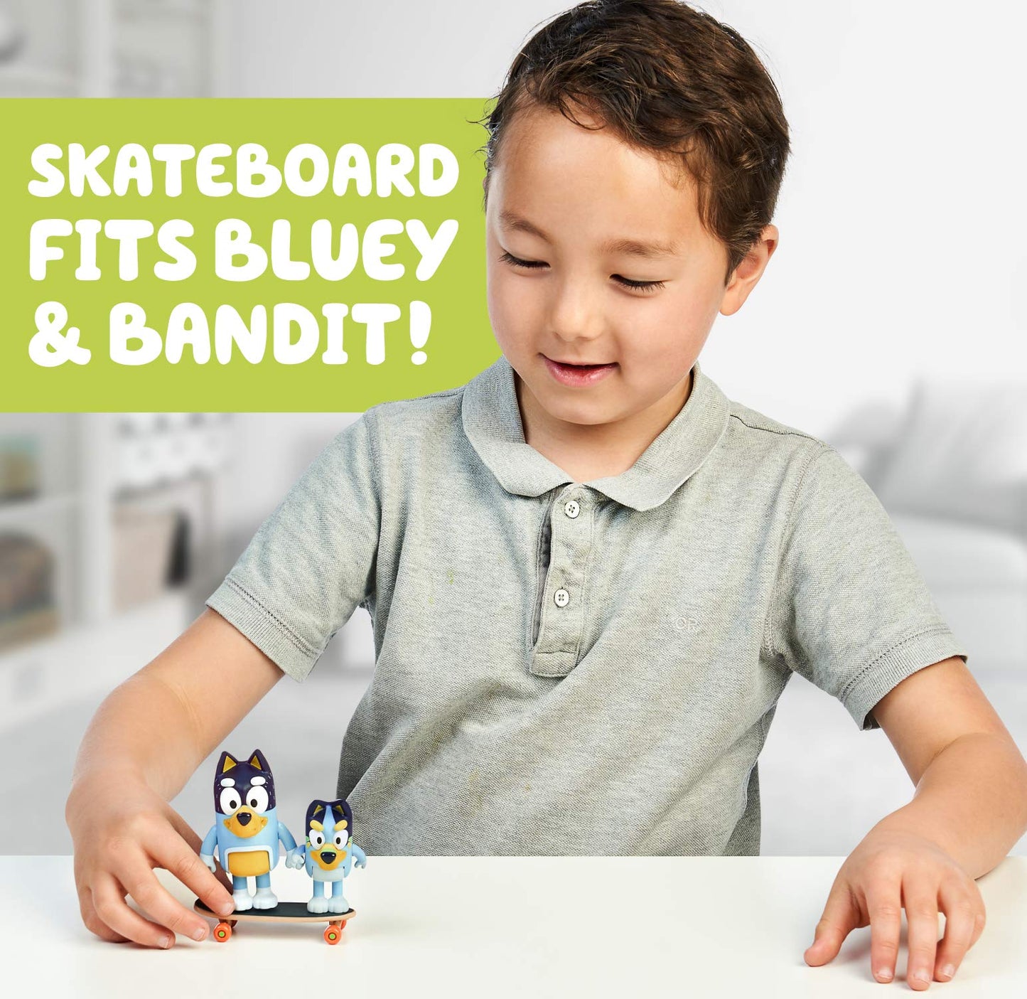 Bluey - Skateboarding 2.5" & Dad 3.27" Figures - 2 Pack, Multicolor (13042)