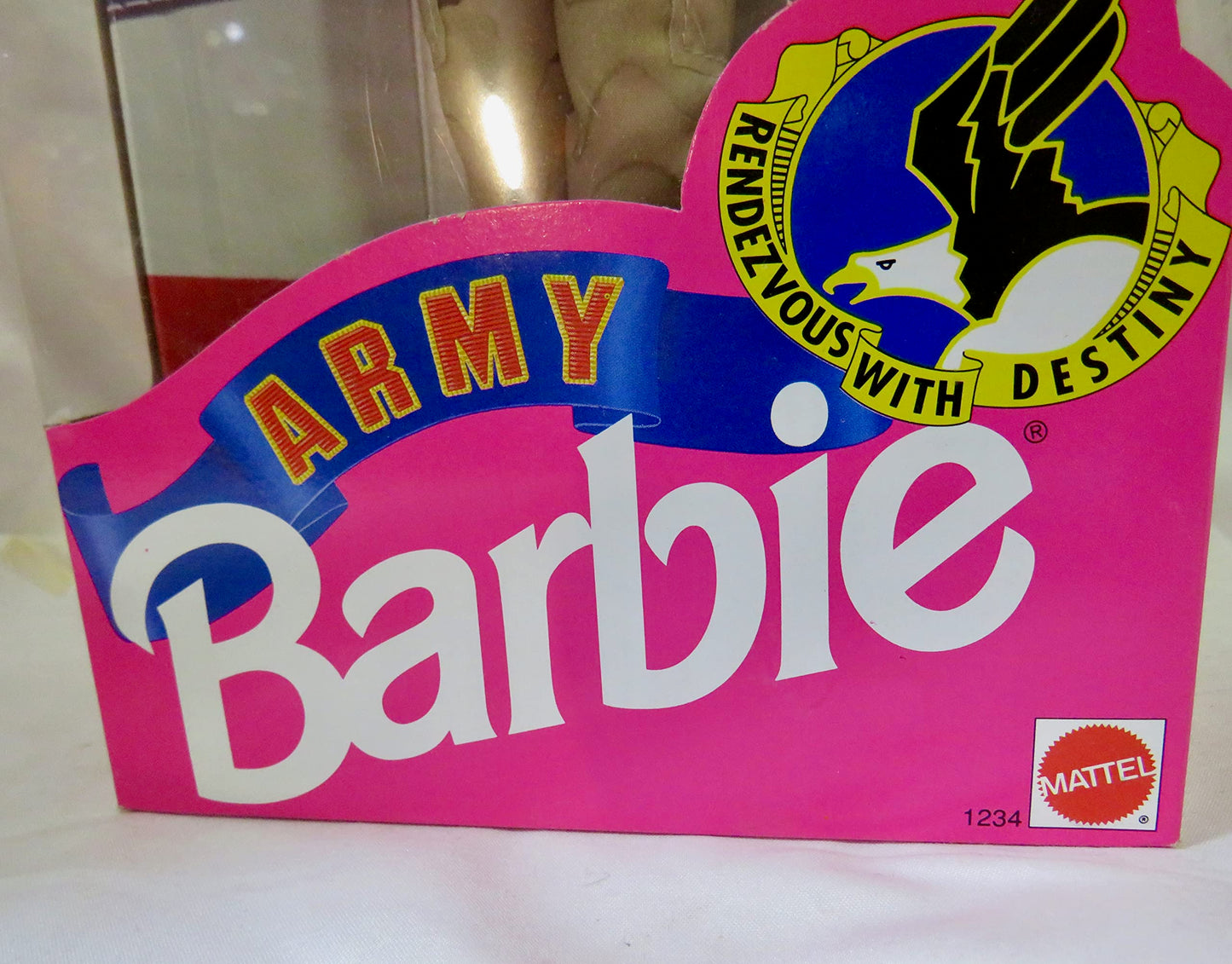 ARMY BARBIE DOLL Special Edition STARS 'n STRIPES w Army Outfit & More (1992)