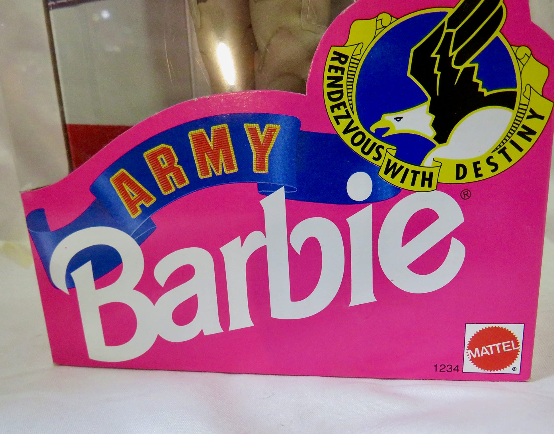 ARMY BARBIE DOLL Special Edition STARS 'n STRIPES w Army Outfit & More (1992)