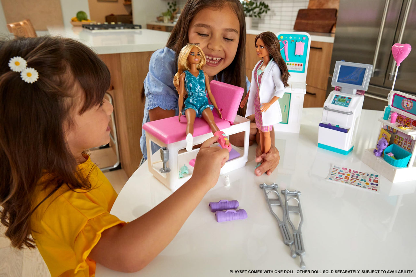 Barbie Fast Cast Clinic Playset, Brunette Barbie Doctor Doll, 30+ Play Pieces, 4 Play Areas, Cast & Bandage Making, Medical & X-ray Stations, Exam