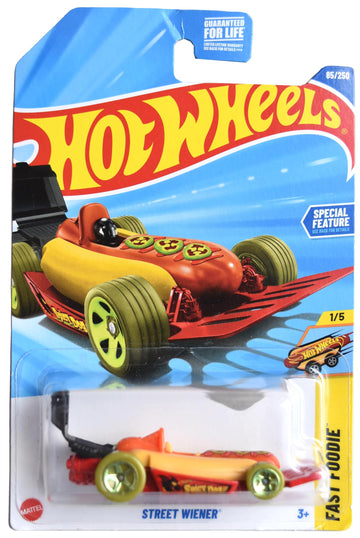 Hot Wheels Street Wiener, Fast Foodie 1/5 [Spicy Dog with Green Wheels] 85/250