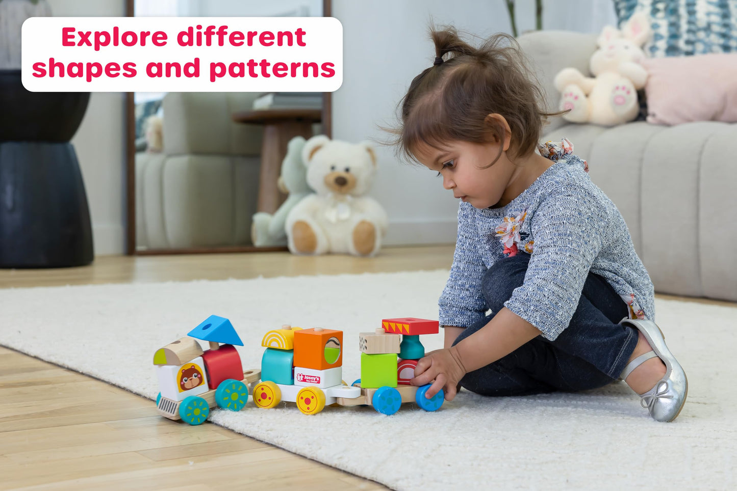 Jasey's Toy Chest Animal Friends Wooden Stacking Train | 16-Piece Train Set with 3 Interlocking Cars, 12 Colorful Double-Sided Animal Blocks |