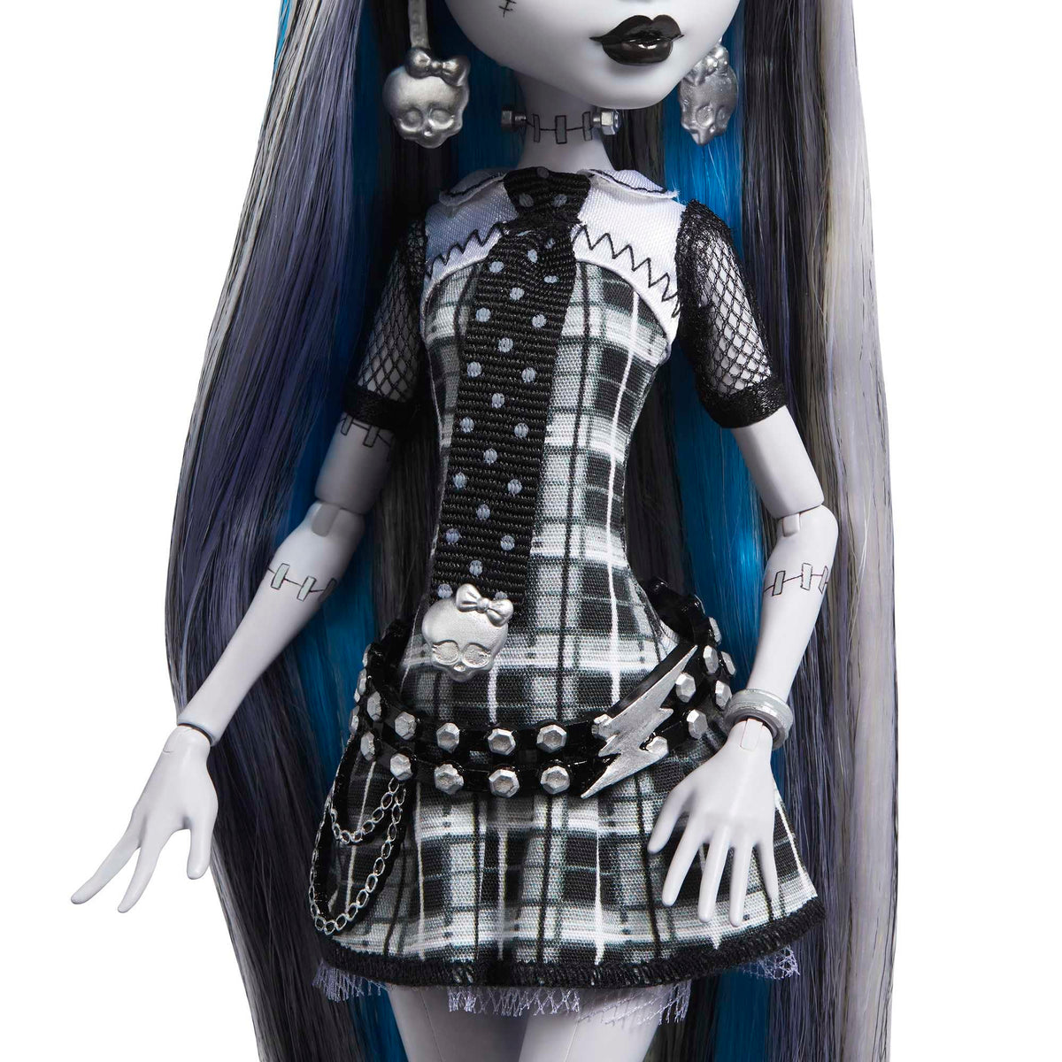 Monster High Reel Drama Doll, Frankie Stein in Black and White, Collectible Reproduction with Doll-Size and Life-Size Posters, Horror Flick Theme