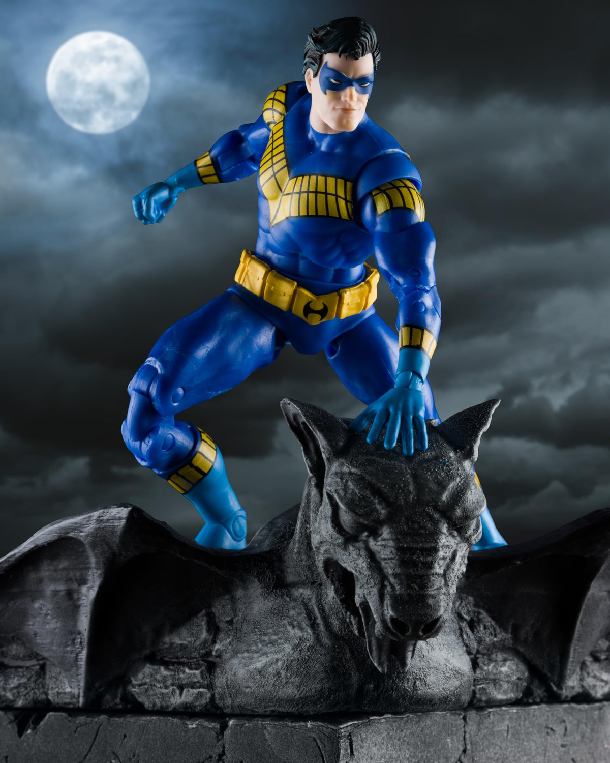 McFarlane Toys - DC Multiverse Nightwing (Batman: Knightfall) 7in Action Figure