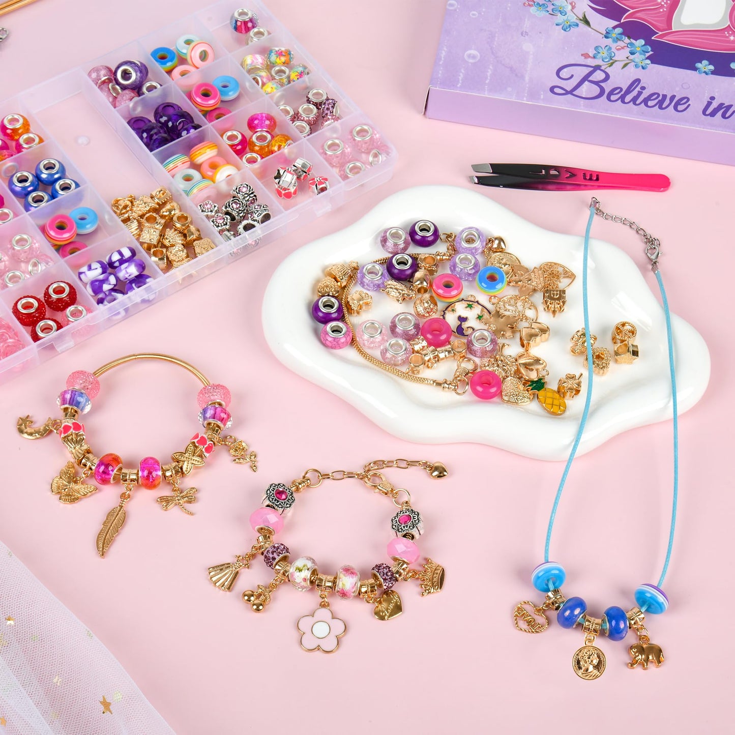 Uniartfy Charm Bracelet Making Kit, 305 Pieces Jewelry Making Kit Supplies for Girls 8-12, Birthday Gifts, DIY Arts Crafts for Teens Women Kids Ages 5