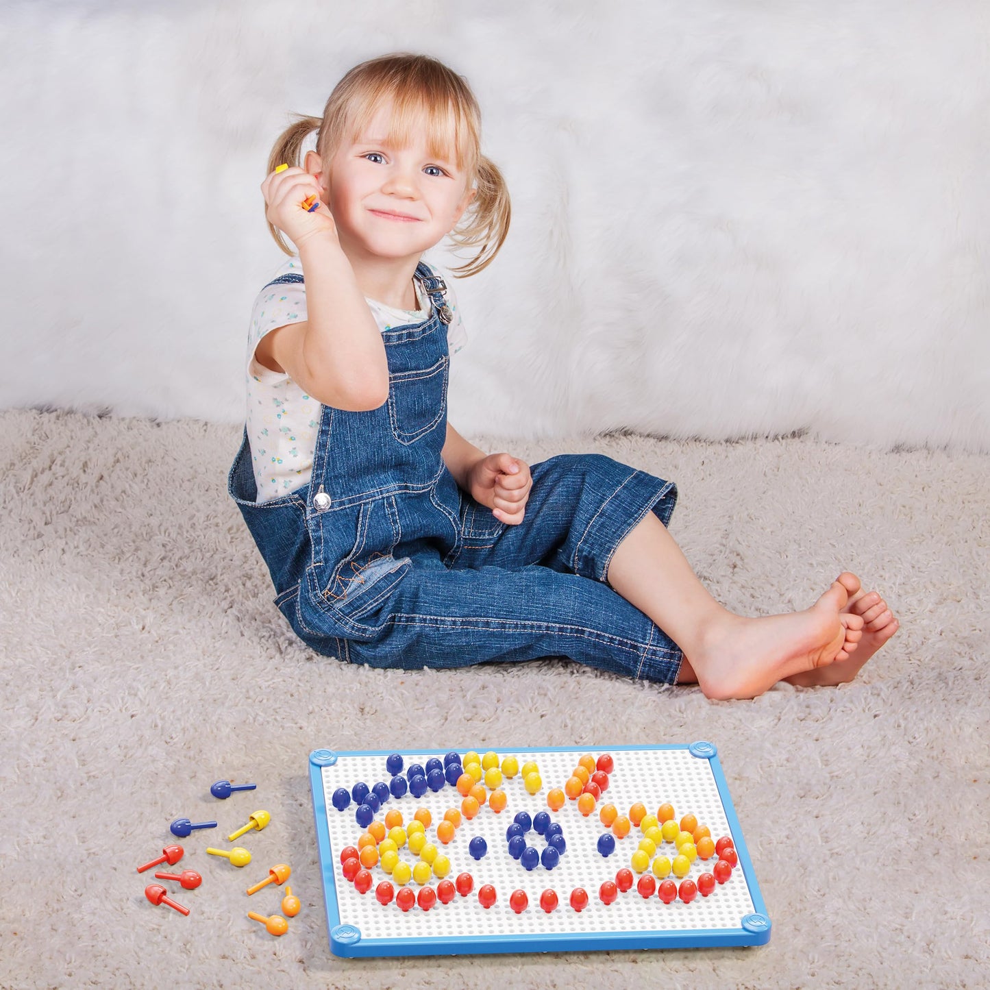 Quercetti Fantacolor Basic Pegboard Toy - 100 Pieces with 10mm Pegs in 4 Colors to Create Mosaic Art, for Kids Ages 3-6 Years,Multi Color