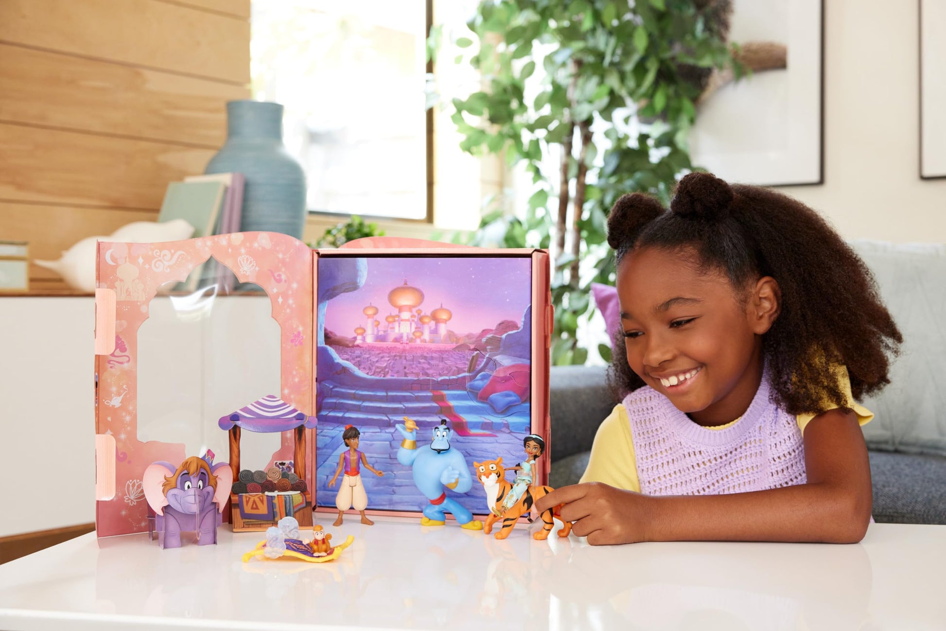 Mattel Disney Princess Toys, Jasmine Classic Storybook Set with 6 Characters Including Jasmine, Aladdin & Genie Small Dolls, Inspired by Disney's