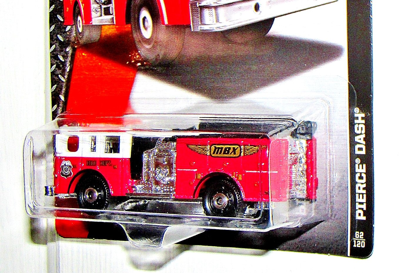 MATCHBOX 2015 RELEASE PIERCE DASH FIRE TRUCK DIE-CAST