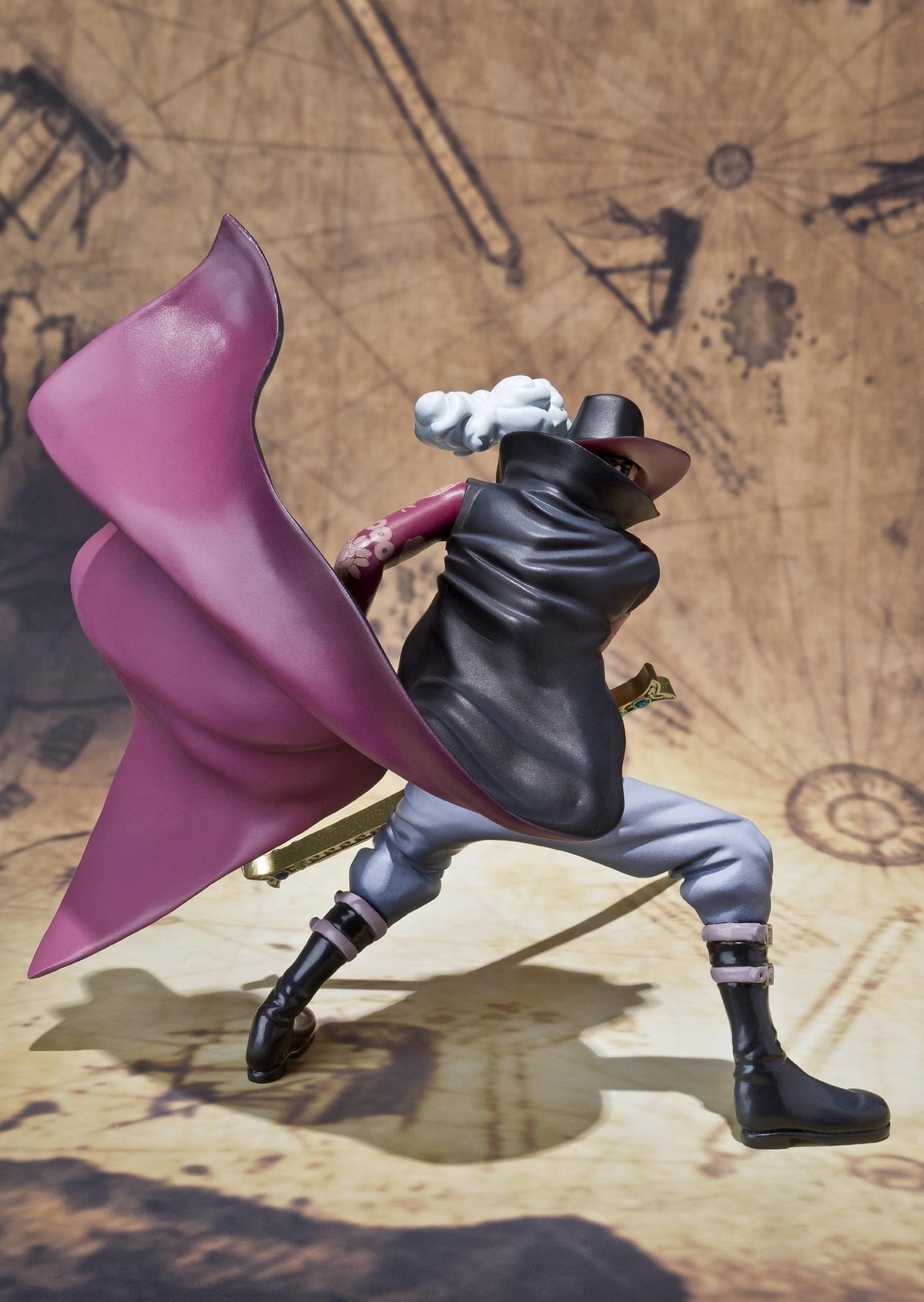 Bandai Tamashii Nations "Dracule Mihawk" One Piece - Figuarts Zero (Battle Version)