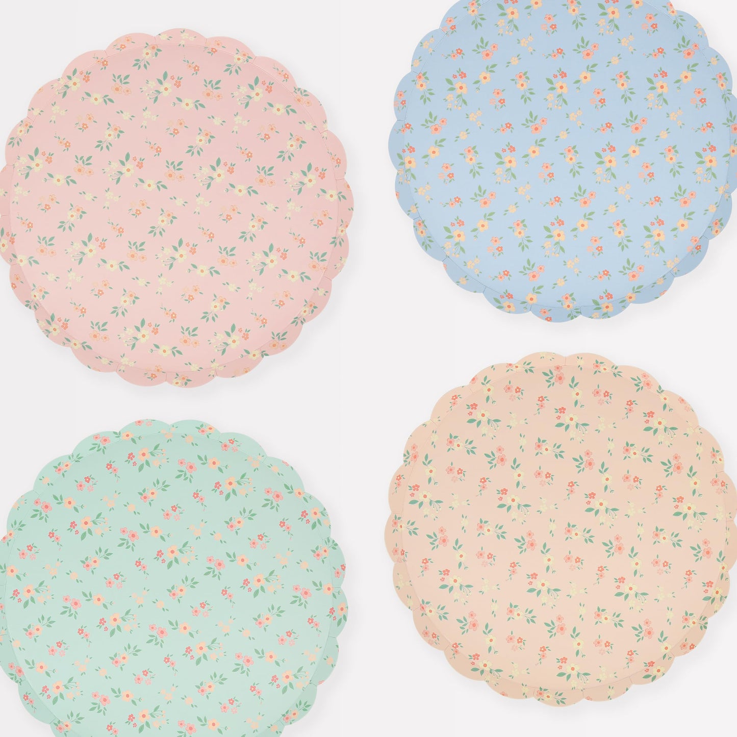 Meri Meri Floral Paper Plates (Pack of 8), Floral Disposable Plates for Party, Scalloped Edge, 2 Sizes (Dinner and Side)