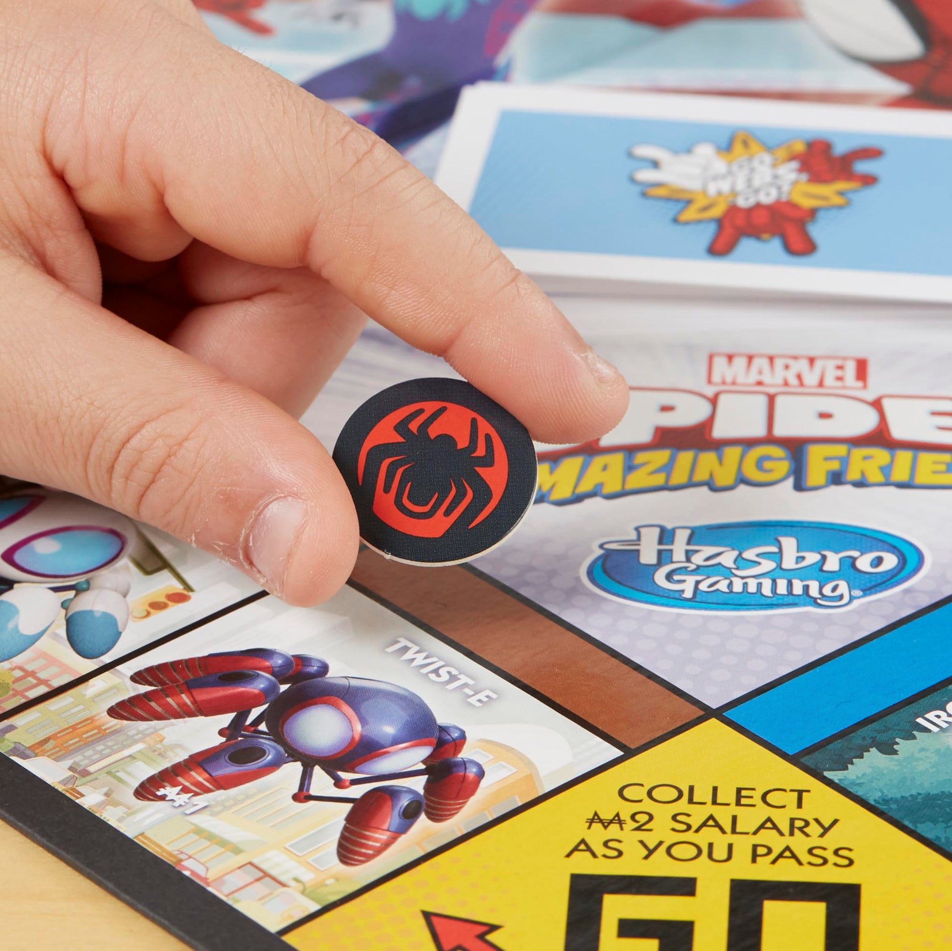 Monopoly Junior: Marvel Spidey and His Amazing Friends Edition Board Game for Kids Ages 5+, with Artwork from The Animated Series, Kids Board Games