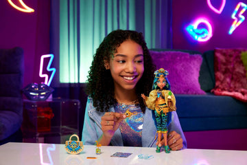 Monster High Monster Fest Doll, Cleo De Nile with Glam Outfit & Festival Themed Accessories Like Snacks, Band Poster, Statement Bag & More