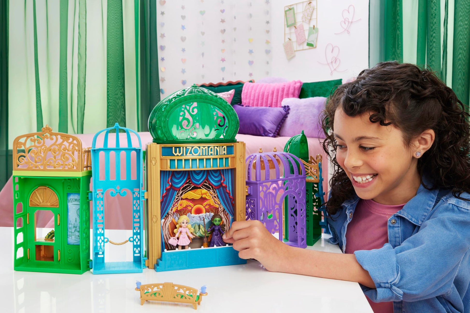 Mattel Universal Pictures’ Wicked Emerald City Playset with Glinda & Elphaba Small Dolls, 5 Play Spaces & 15 Accessories, Inspired by The Movie