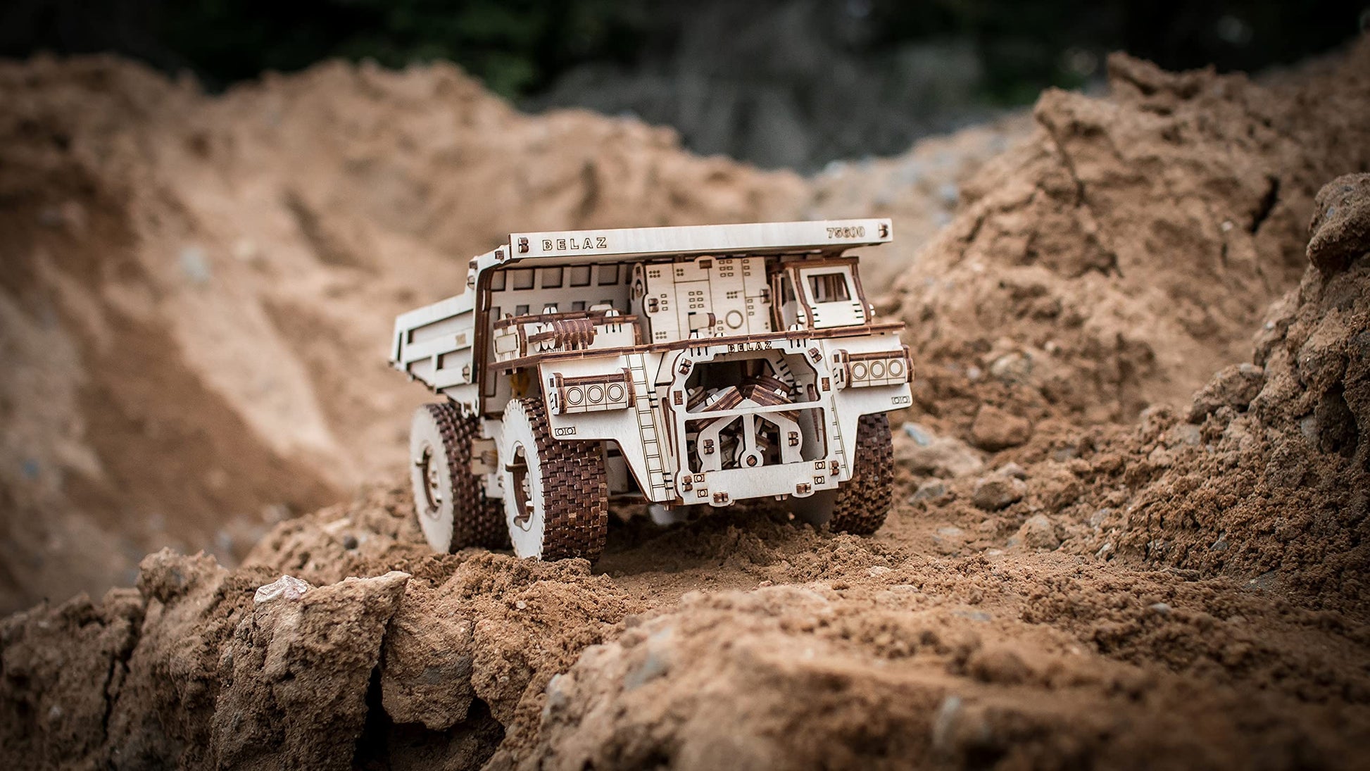 EWA Eco-Wood-Art BELAZ 75600 3D Wooden Puzzle, 307 Pieces, Mechanical Model Kit, Ages 14+, 12.2x7.87 Inches, Wood Construction