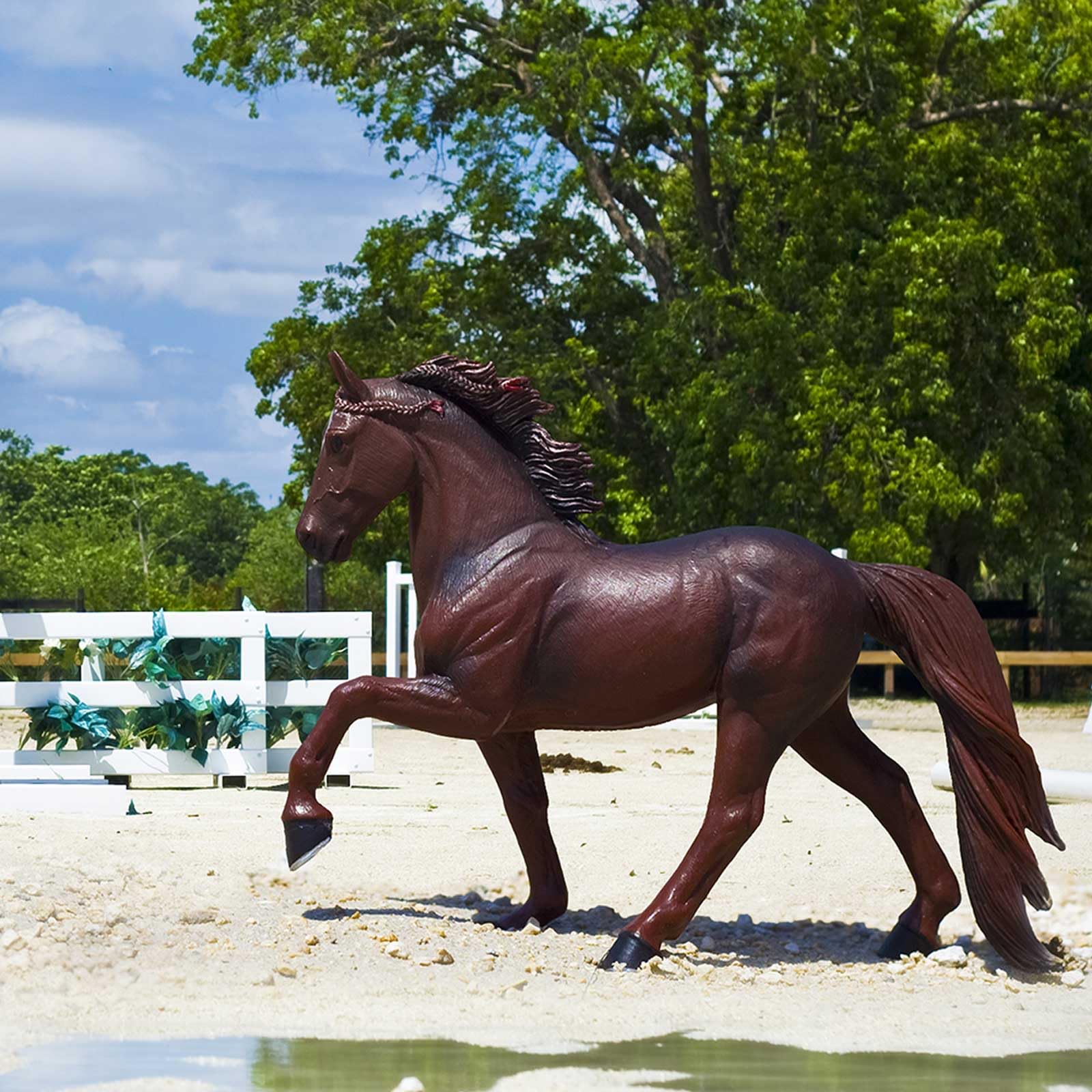 Safari Ltd. Tennessee Walking Horse Figurine - Lifelike 5.25" Model Figure - Educational Toy for Boys, Girls, and Kids Ages 3+
