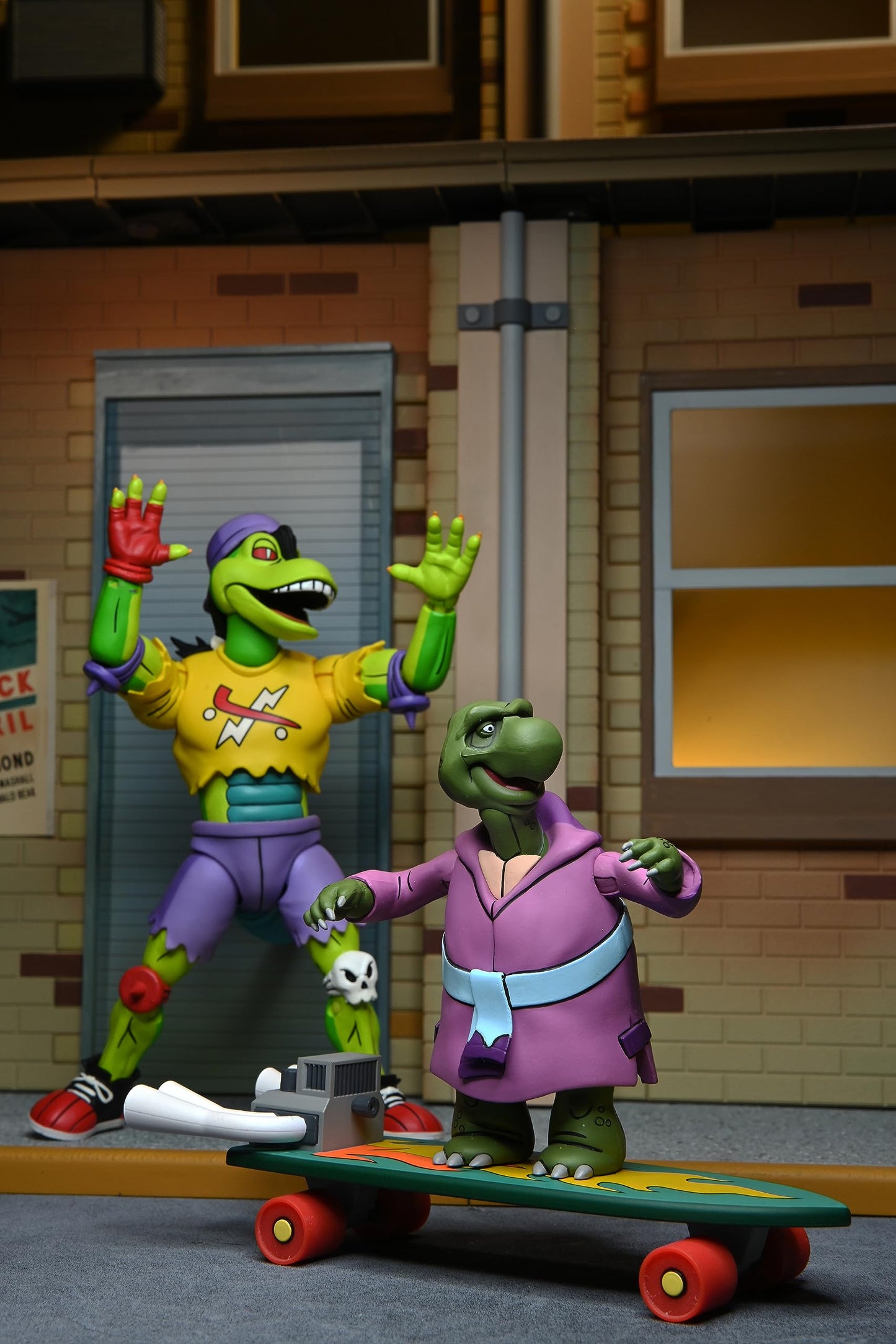 NECA Teenage Mutant Ninja Turtles Mondo Gecko Action Figure