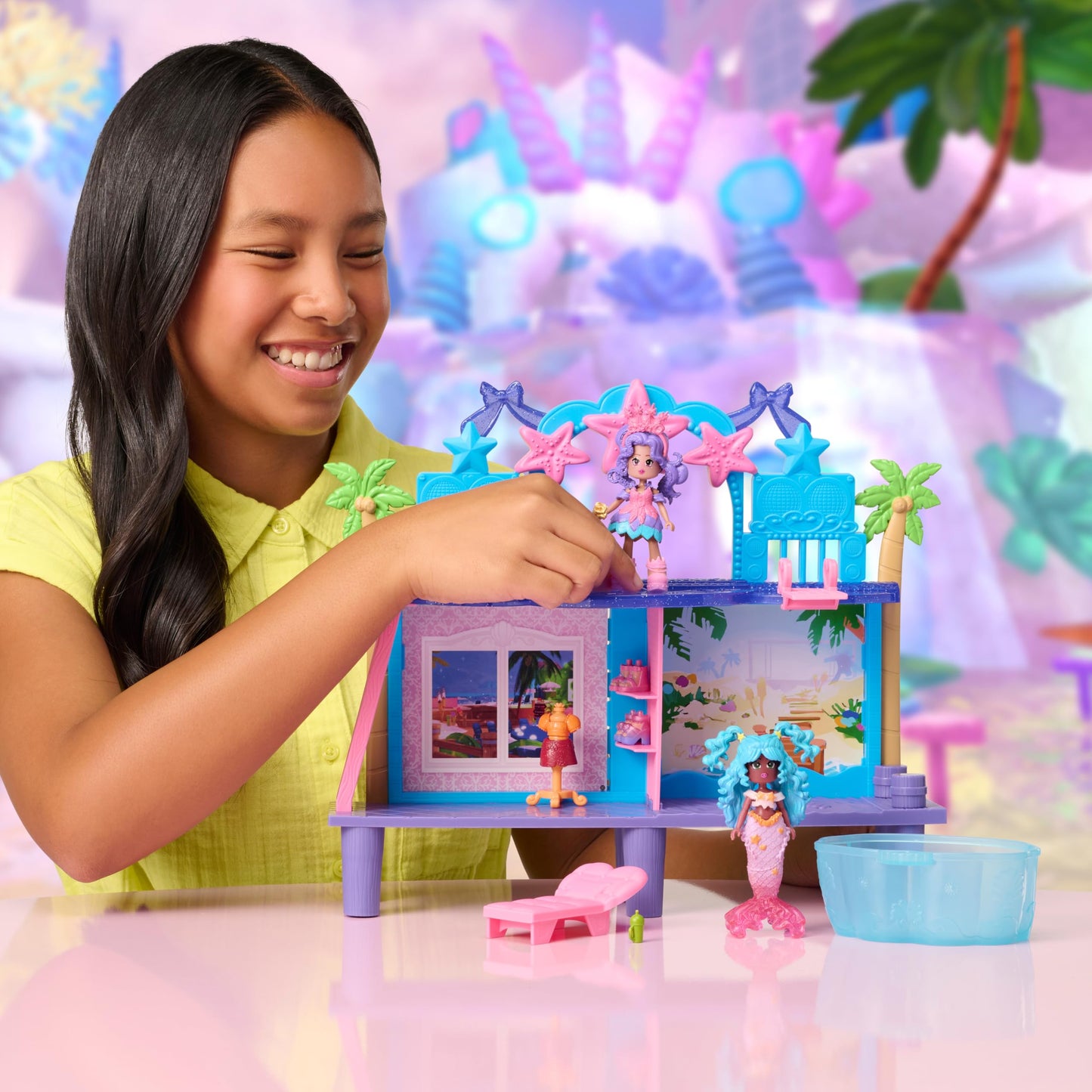 Royale High Deluxe Sunset Island Playset - (2) Dolls, 15 Mix & Match Looks - 4 Areas of Play - Official Digital Roblox Item Included - Ages 5+