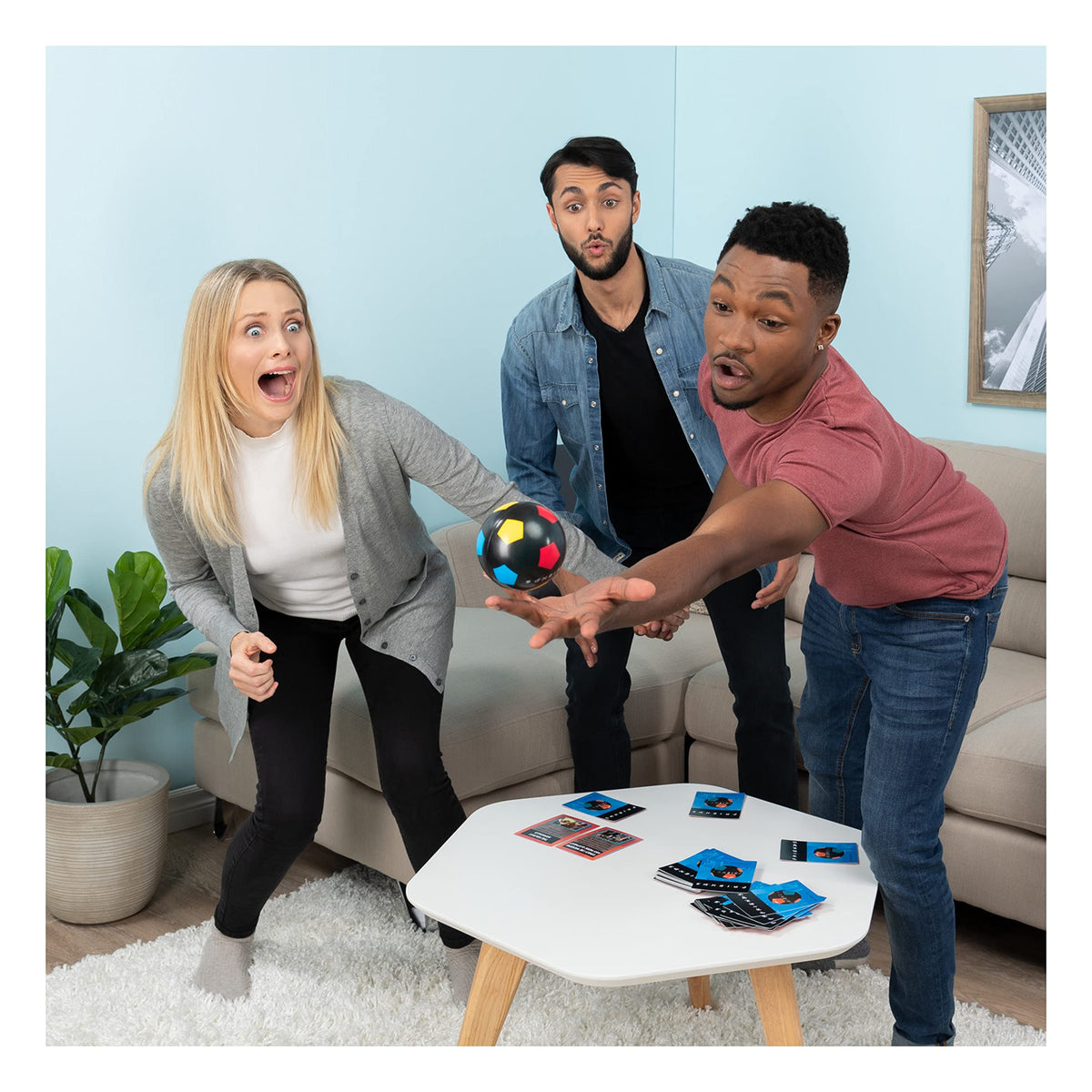 Spin Master Friends '90s Nostalgia TV Show, The One with The Ball Party Game, for Teens and Adults