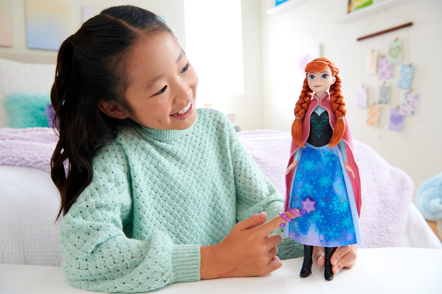 Mattel Disney Frozen Toys, Anna Magical Color-Change Skirt Fashion Posable Doll, Inspired by the Movie