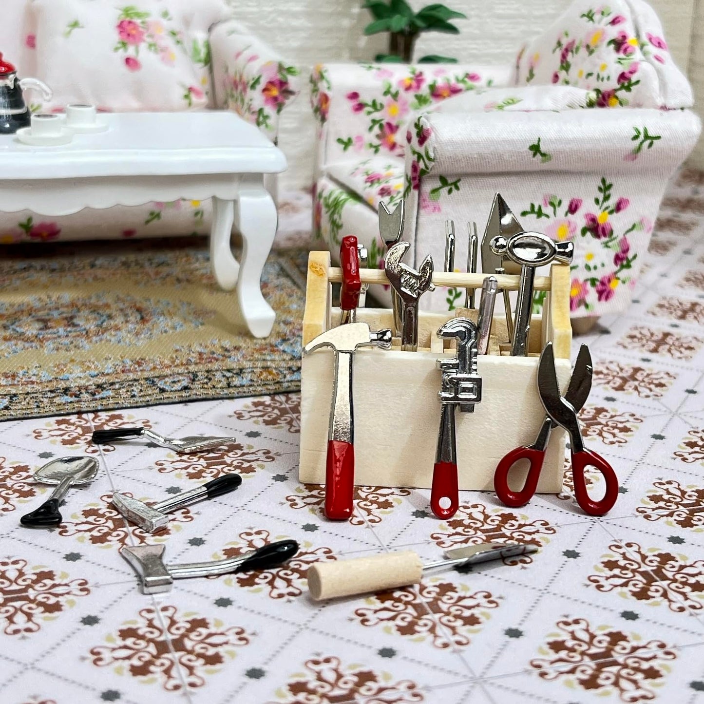SAMCAMI Miniature Tools for 1/12 Scale Dollhouse Accessories, Miniature Garden Accessories, Dollhouse Miniatures, 16 Pieces (No.1)