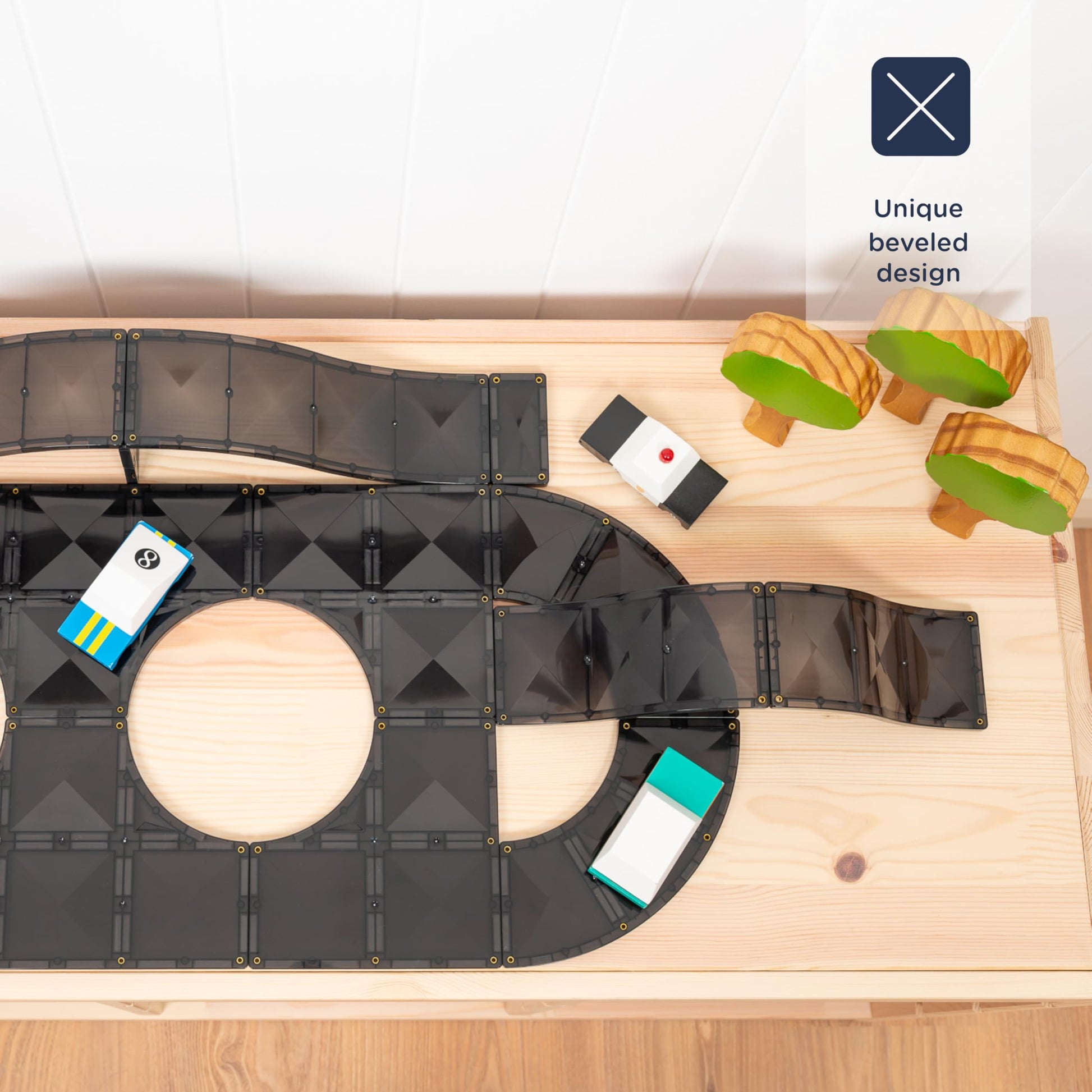 CONNETIX Magnetic Tiles Roads Ramps & Intersections Pack, 16 Pieces