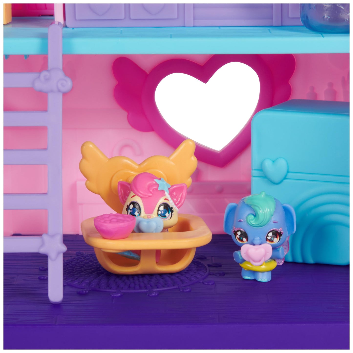 Hatchimals Alive Hatchi-Nursery Playset, 4 Water Reveal Eggs, Ages 3+