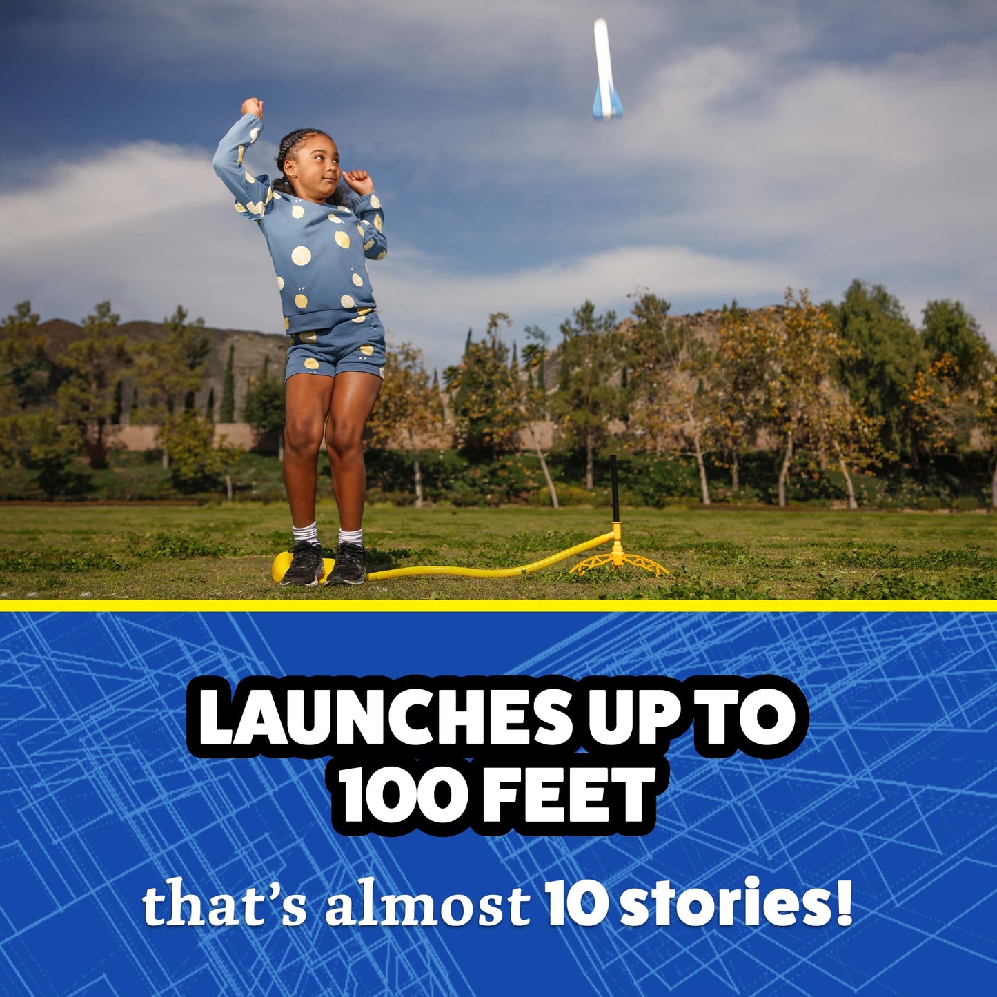 Stomp Rocket Jr Glow Rocket Launcher for Kids, 4 Rockets - Glow in The Dark