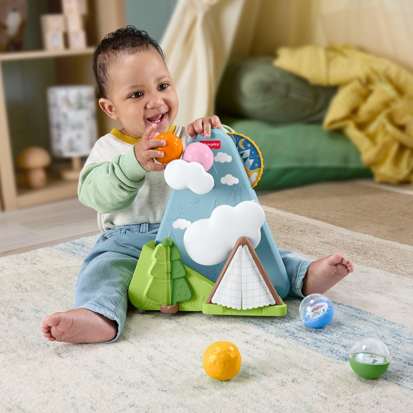 Fisher-Price Mountain Balls Forest Friendship Toy Chase on all fours, from 9 months, JLB88