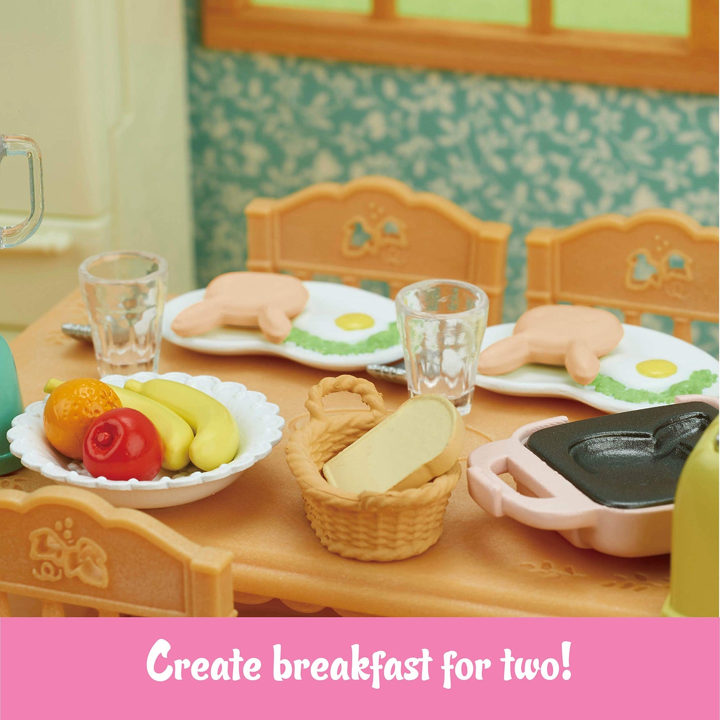 Calico Critters - Breakfast Playset - Dollhouse Furniture & Accessories - Kids Pretend Play Toy, Miniature Dollhouse Food & Accessories Set, Ages 3+