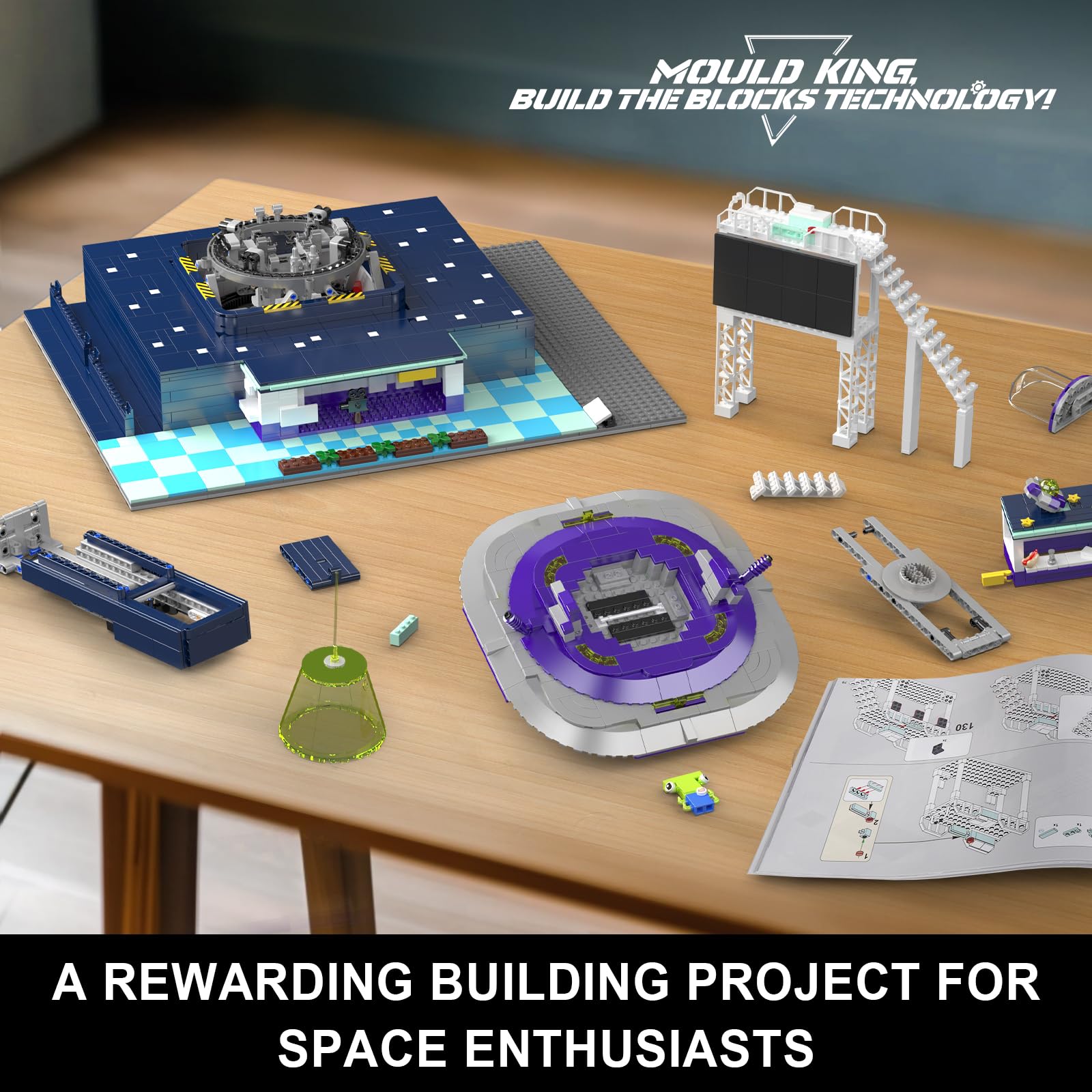 Mould King Spaceship Building Sets, Flying Object Model Kit, Collectible Home Decoration Building Set, Creative Play Space Toy Gift for Teens