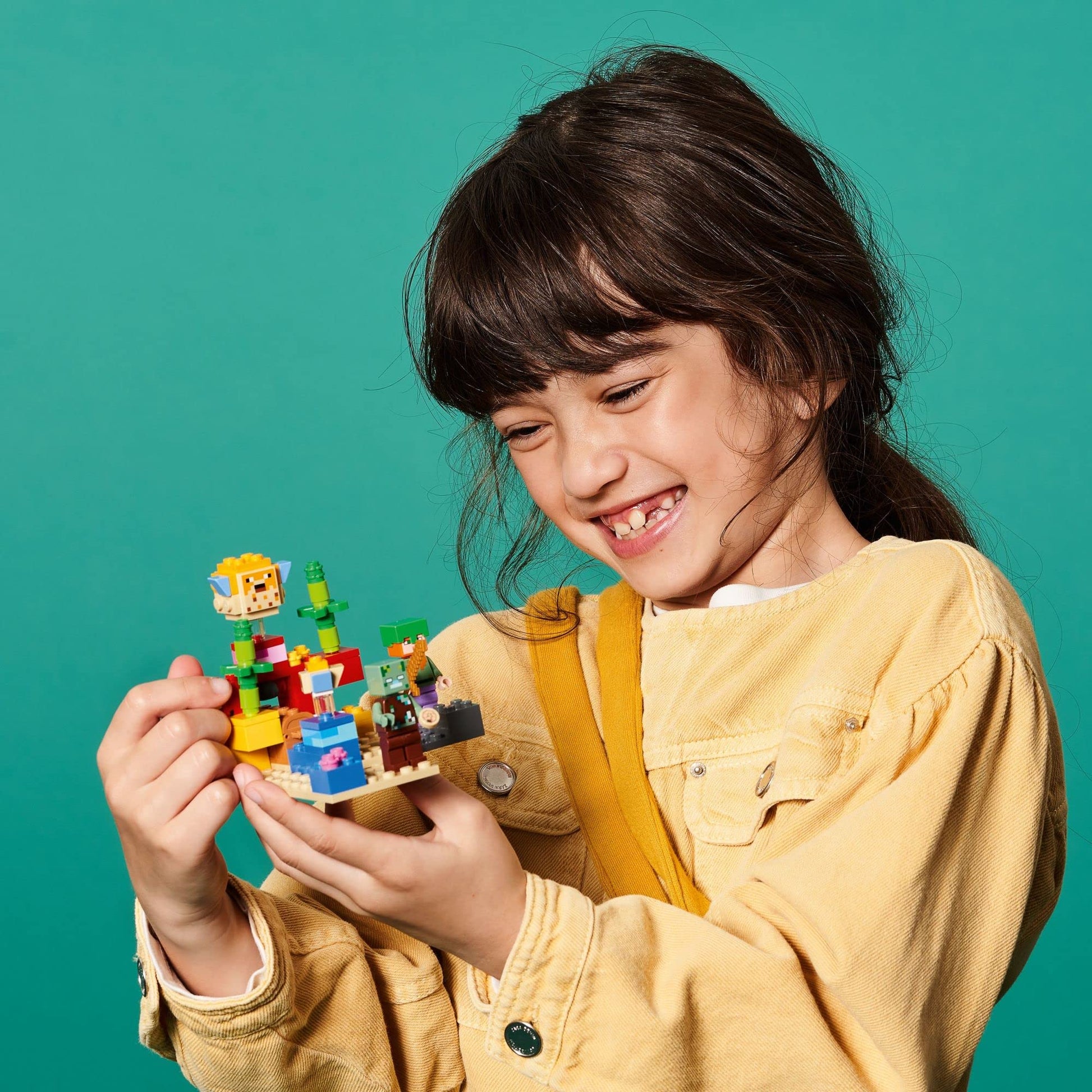 LEGO Minecraft The Coral Reef Toy Building Set 21164 Pretend Play Minecraft Toy with Alex, Puffer Fish and Zombie Figures, Ideal Gift for Kids Who