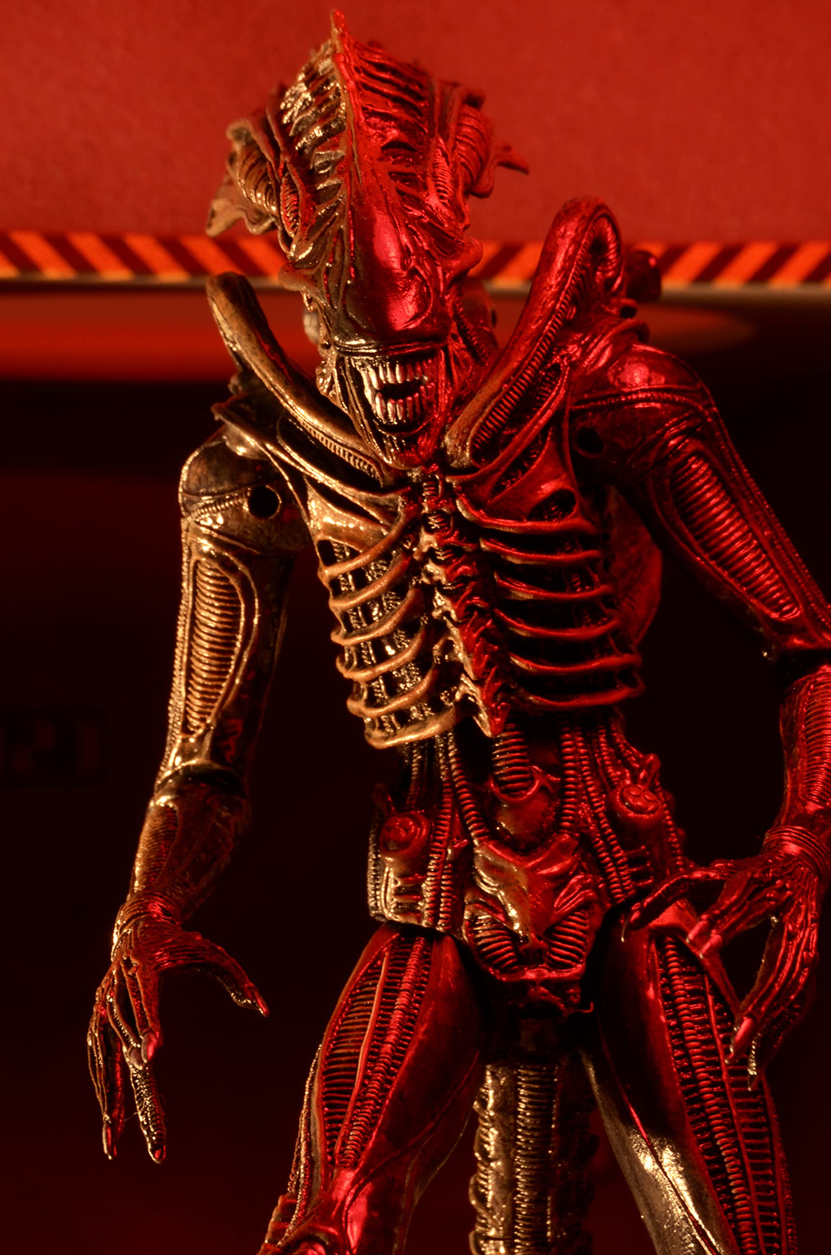 NECA Aliens - 7" scale action figure series 11 - Defiance Alien