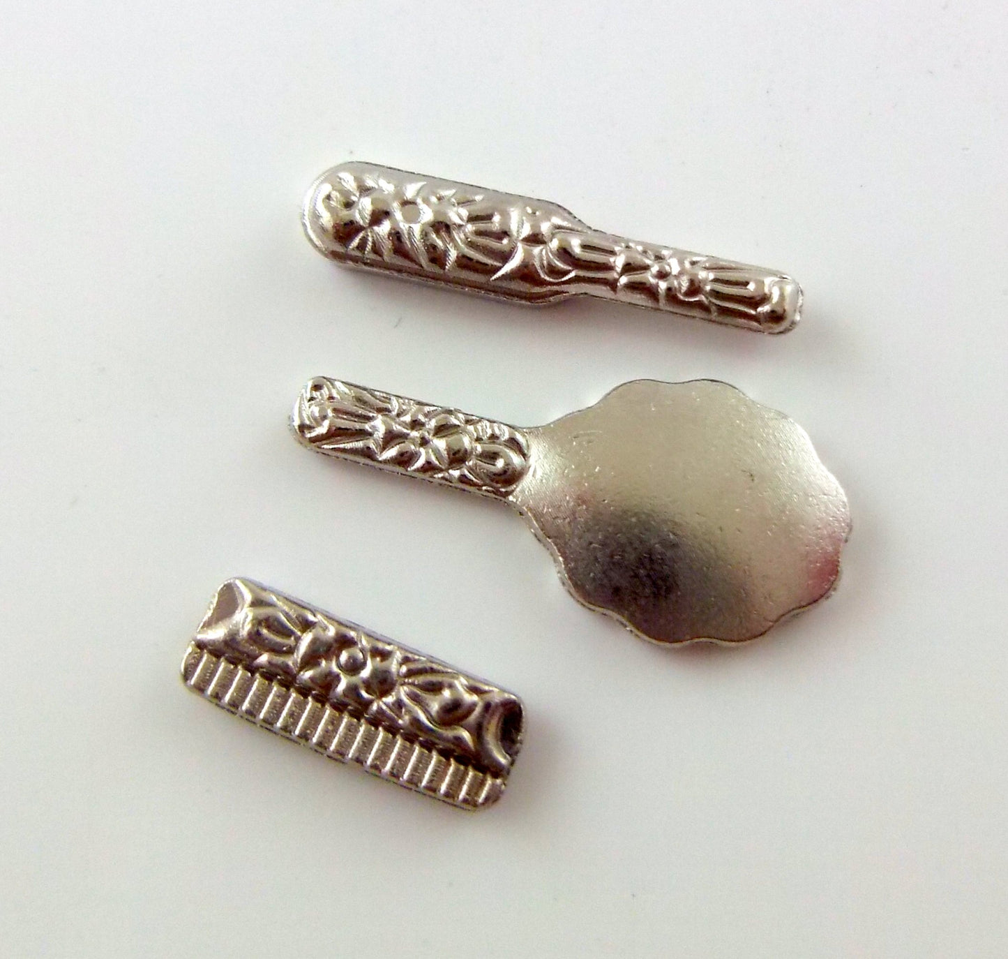 Dolls House Dressing Table Set Mirror Brush Comb Silver