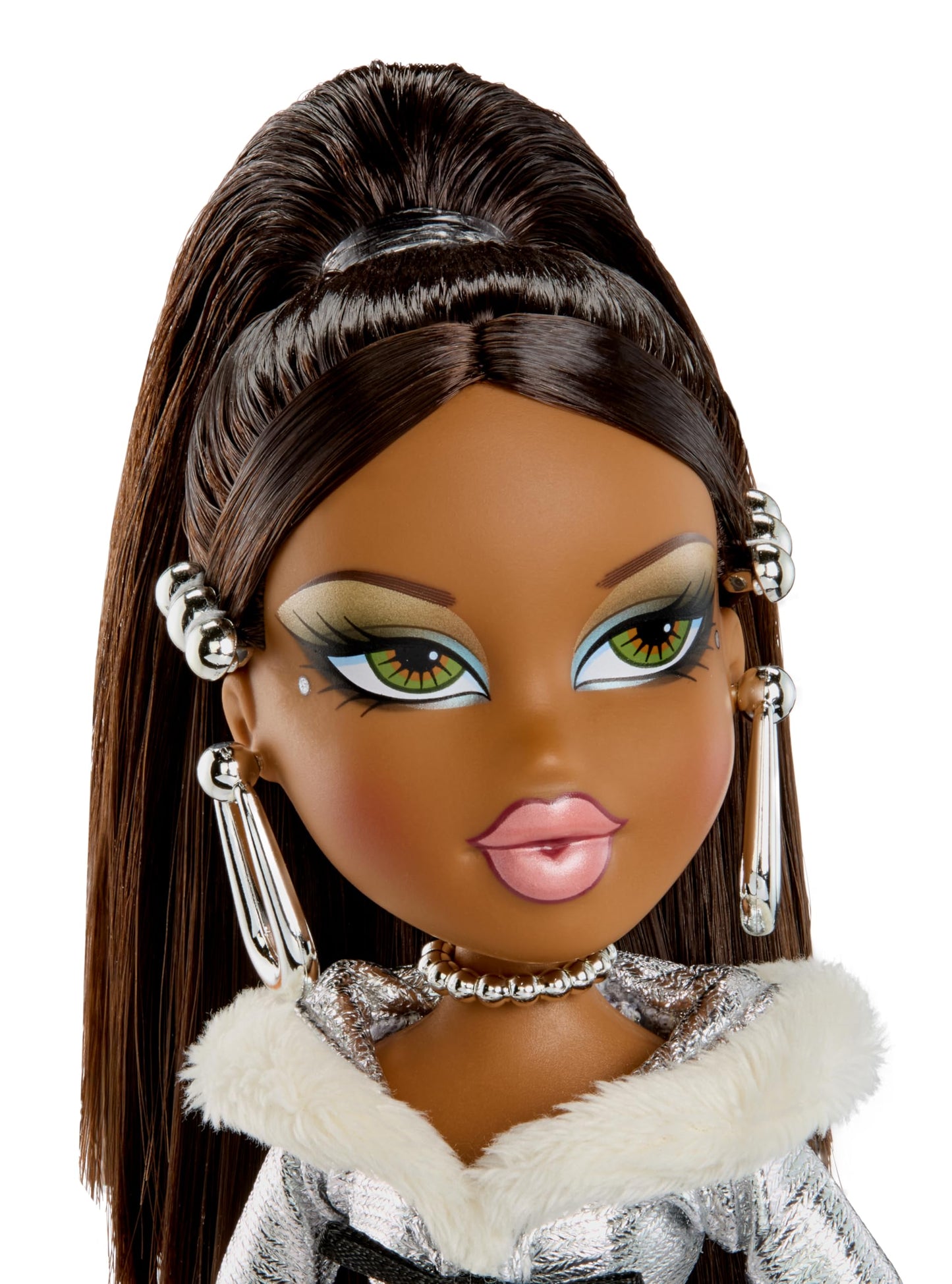 Bratz Charmz Sasha Fashion Doll with Collectible Charm Bracelet