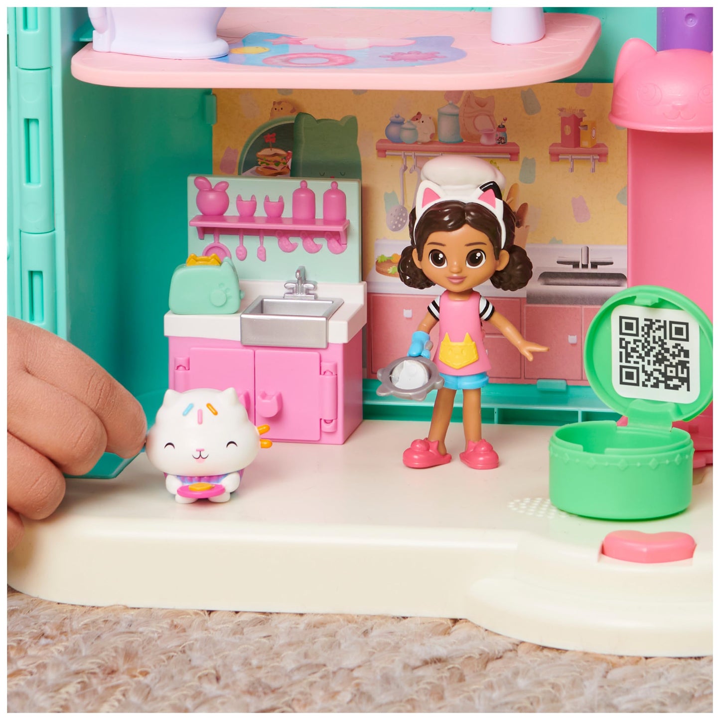 Gabby’s Dollhouse, Lunch and Munch Kitchen Set with 2 Toy Figures, Accessories and Furniture Piece, Kids’ Toys for Ages 3 and Above