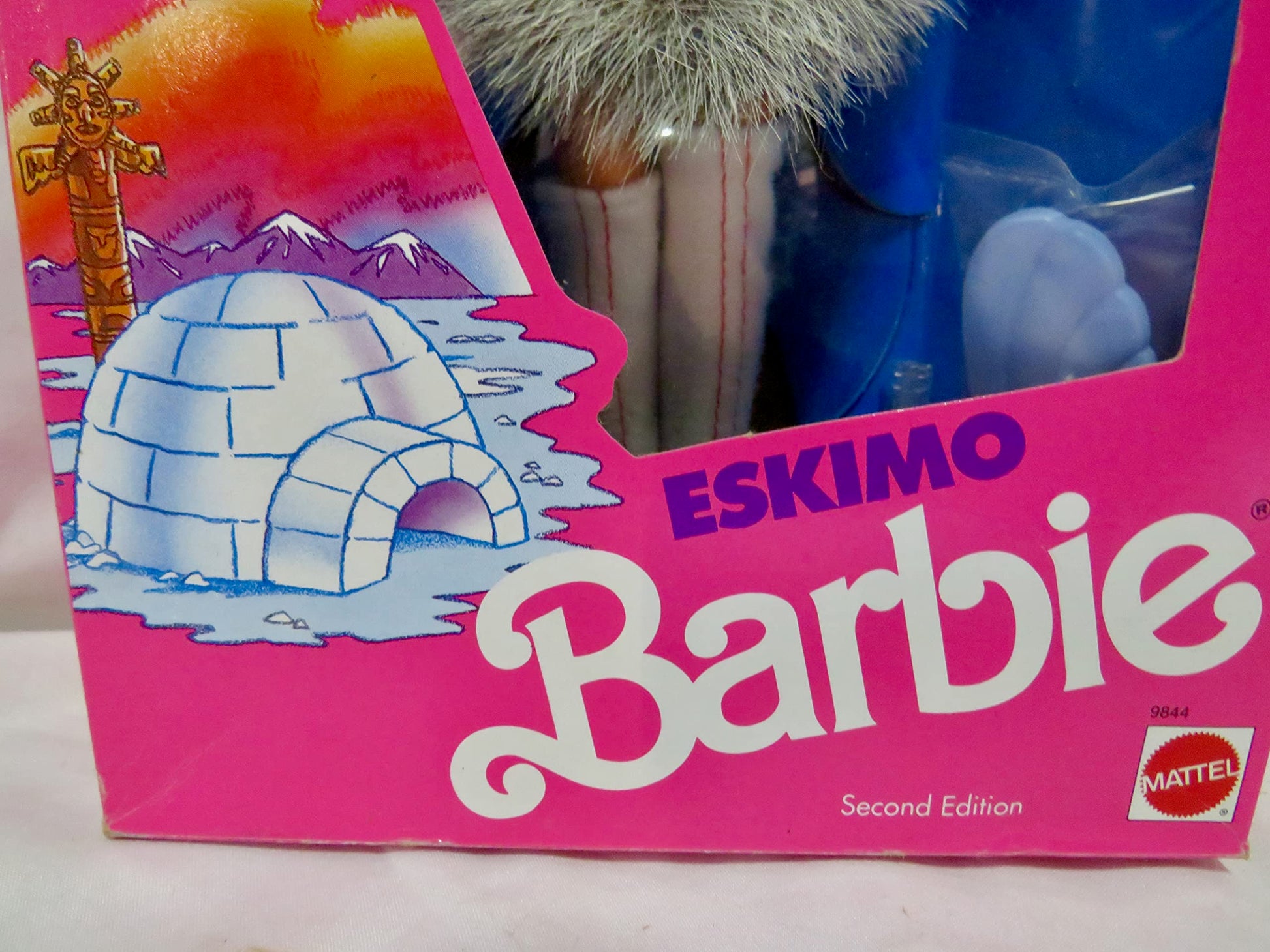 Dolls of the World Collection-Eskimo Barbie-Special Edition-1990