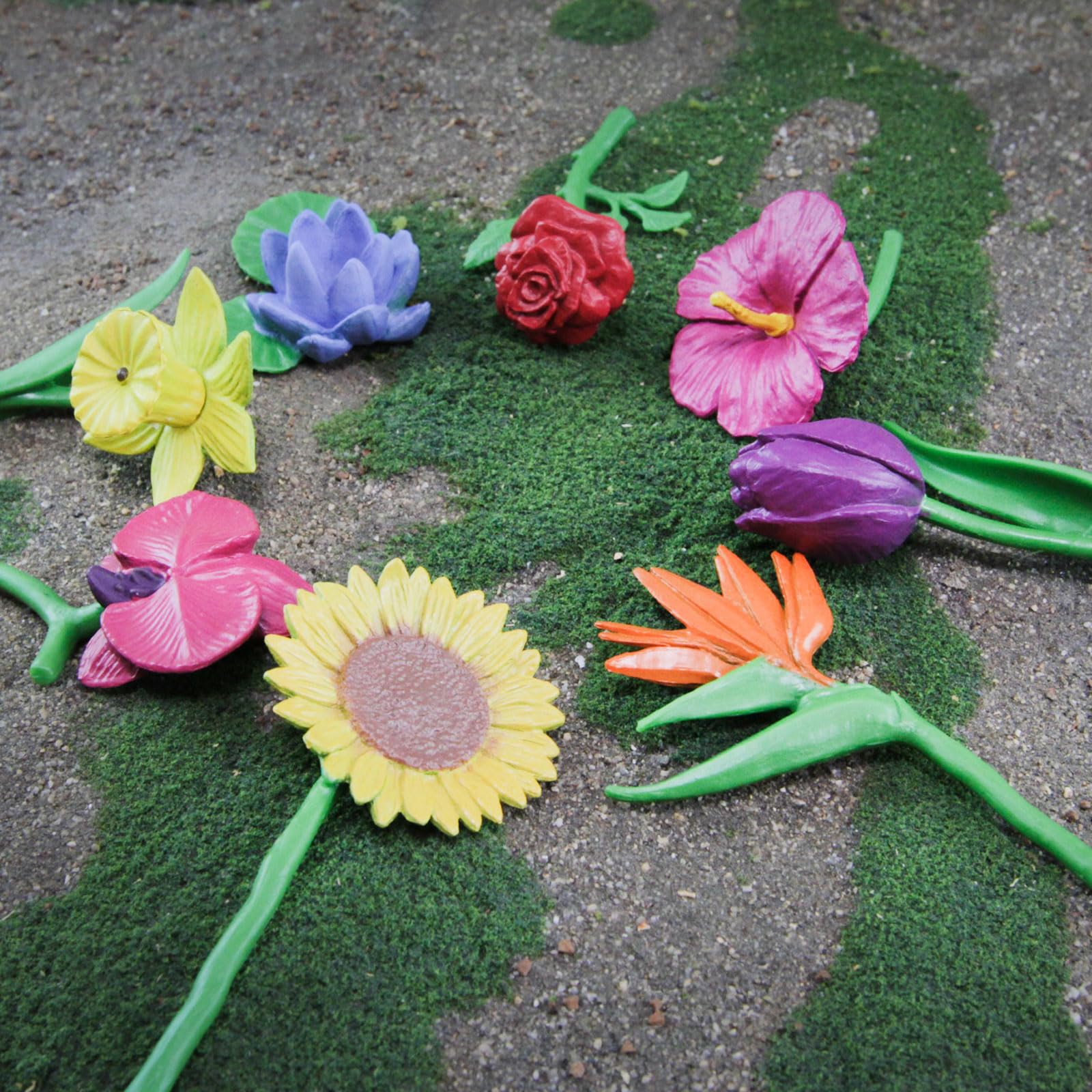 Safari Ltd. Flowers TOOB - Mini Figurines of Rose, Tulip, Hibiscus, Bird of Paradise, Daffodil, Sunflower, Lotus, Orchid - Educational Toy Figures