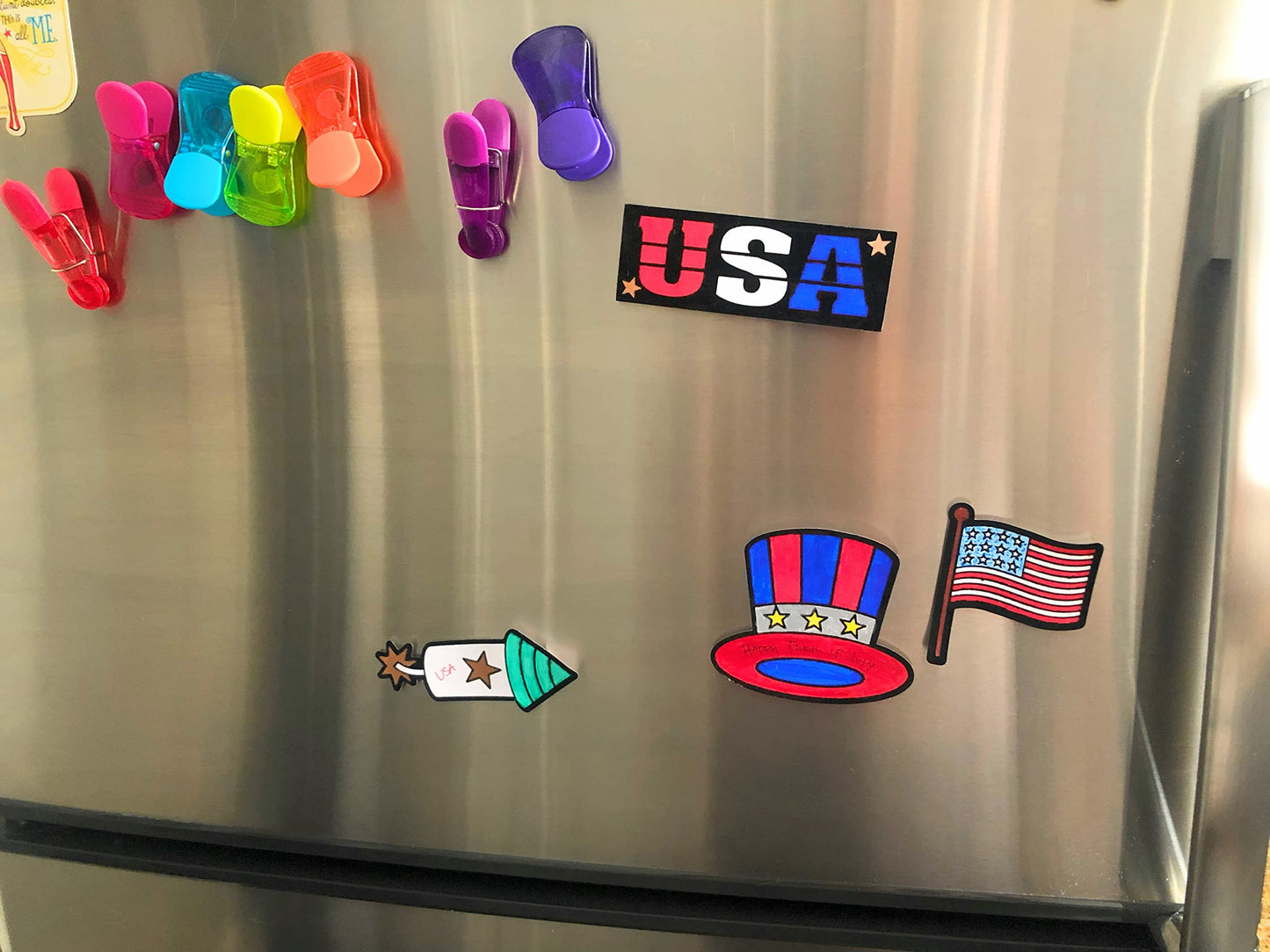 Funiverse Bulk 48 Pack of Patriotic Fuzzy Coloring Magnetic Craft Kits - Ideal for 4th of July, Memorial Day or Veteran's Day