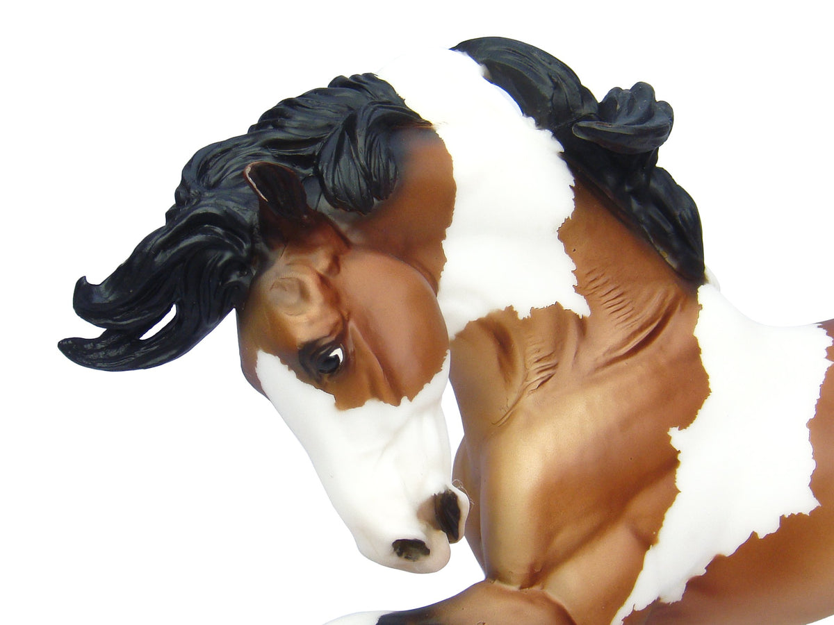 Breyer Traditional Series Gypsy Vanner | Model Horse Toy | 13" x 8.5" | 1:9 Scale | Model # 1497