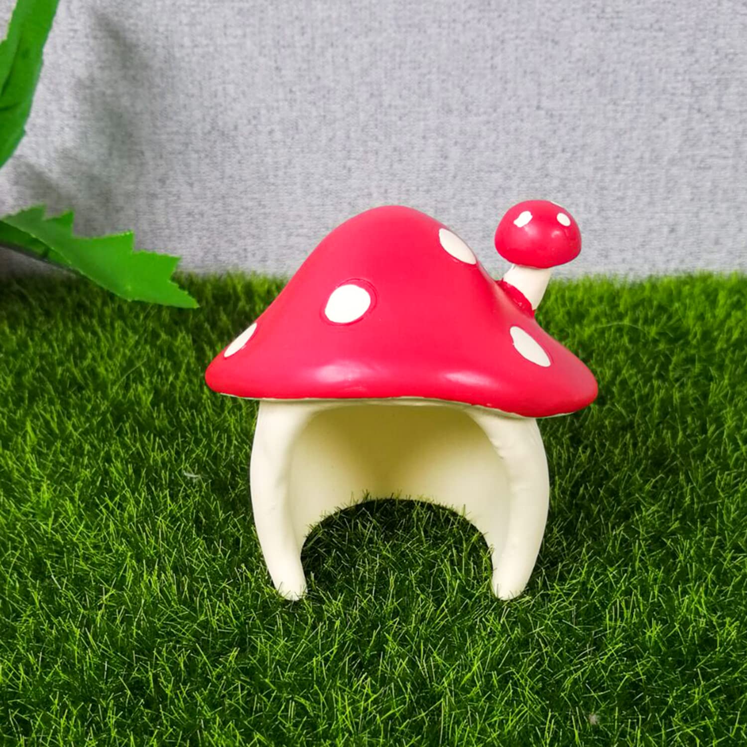 YEYILILINHONG Miniature Mushroom House ? Fairy Garden Resin Ornament Micro Landscape Molds for Tabletop Dollhouse Bonsai Garden Decor
